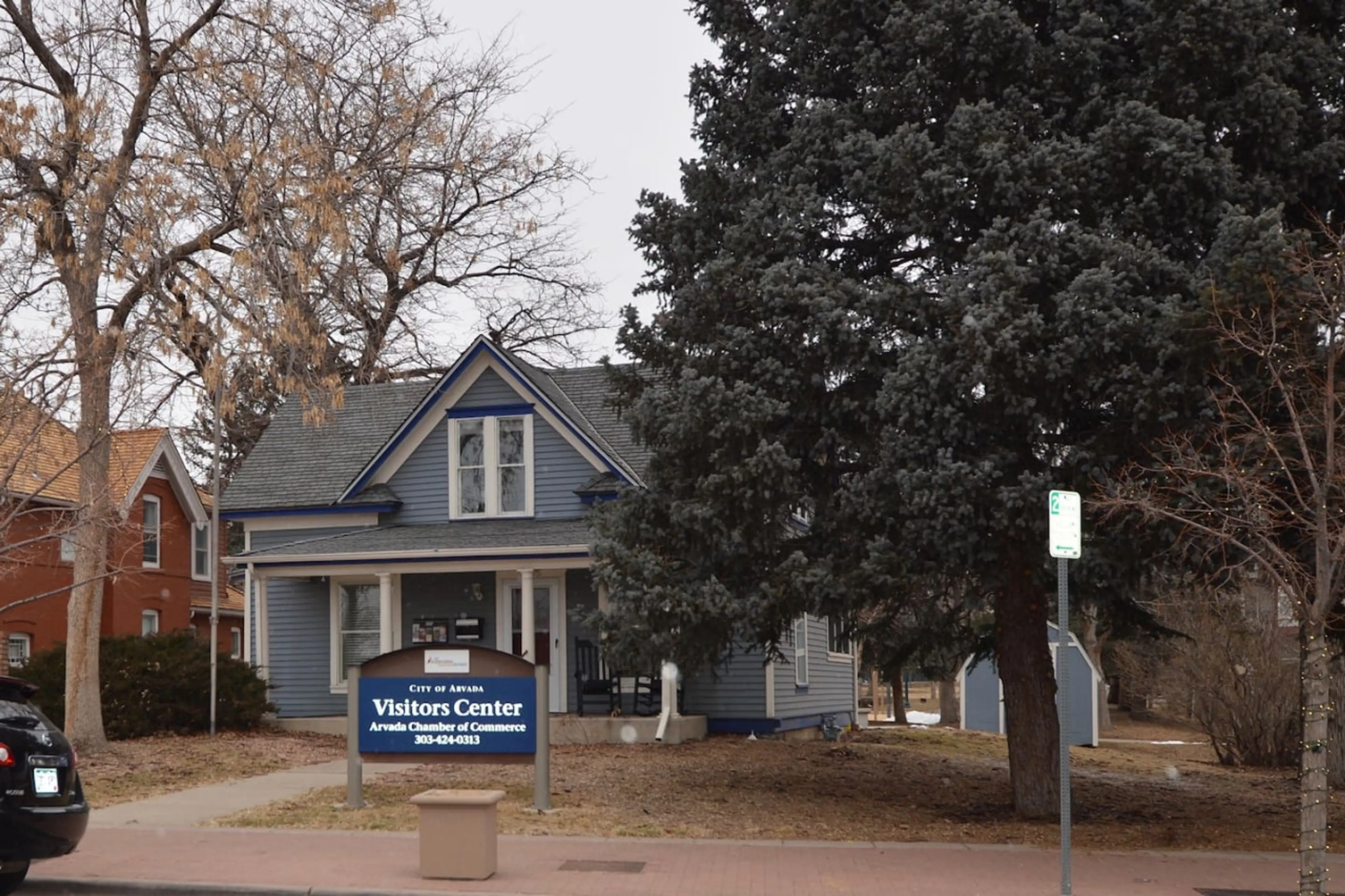 The visitors center can be found on Grandview beyond the studio you are staying