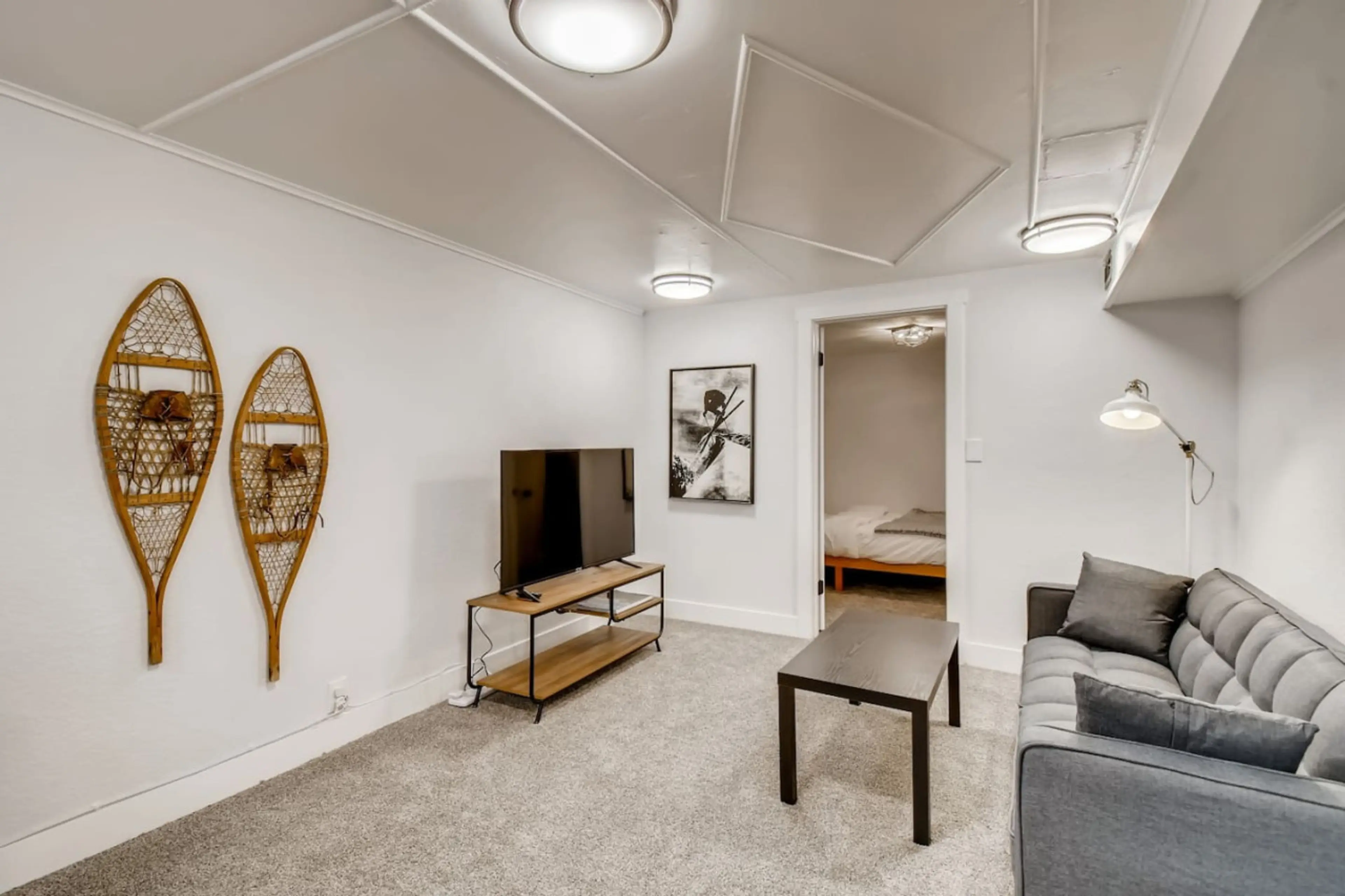 The minimalist concept design of the house allows you to change your settings quickly without missing a moment of fun.