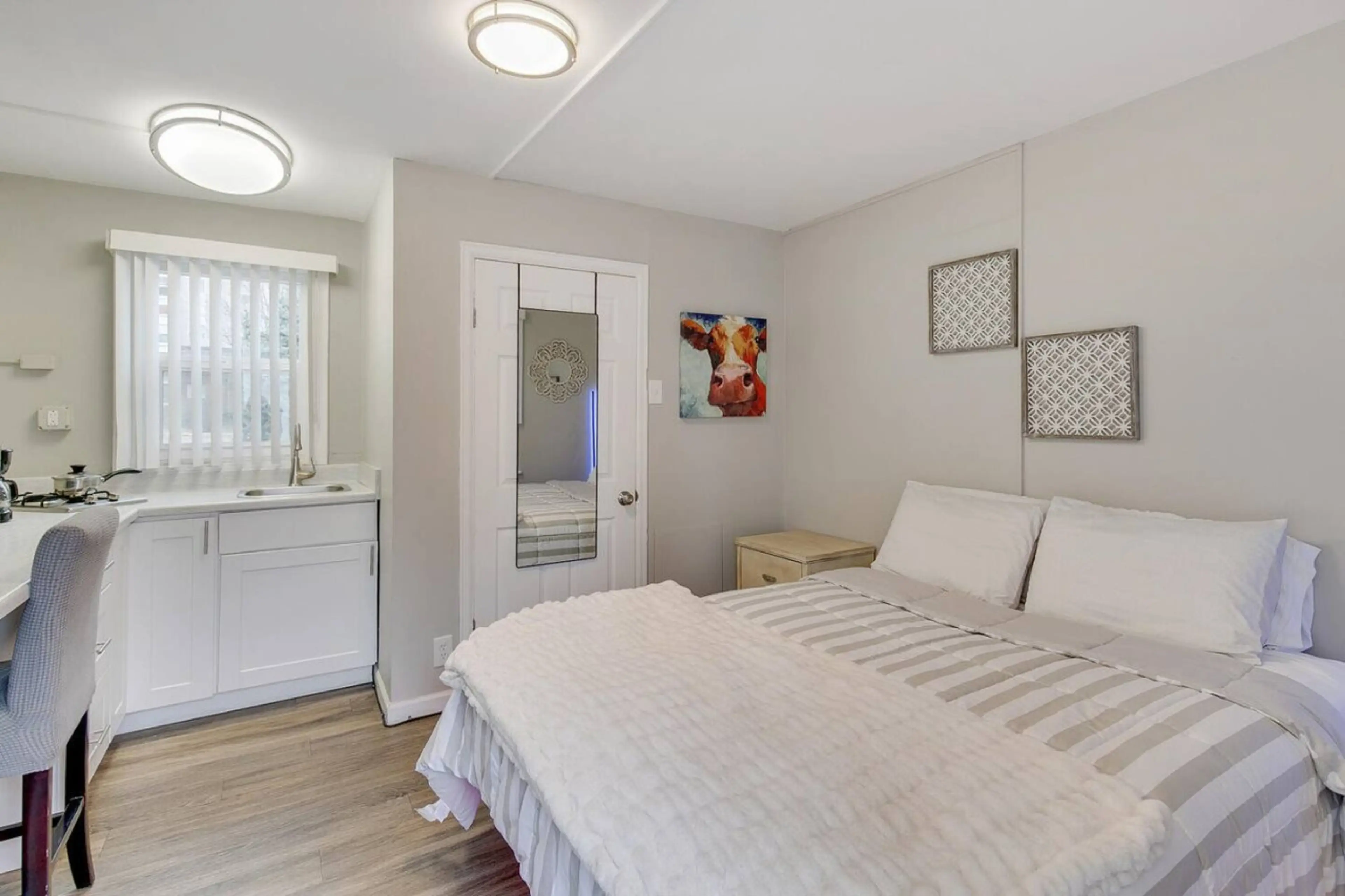 Queen size bed for your comfort