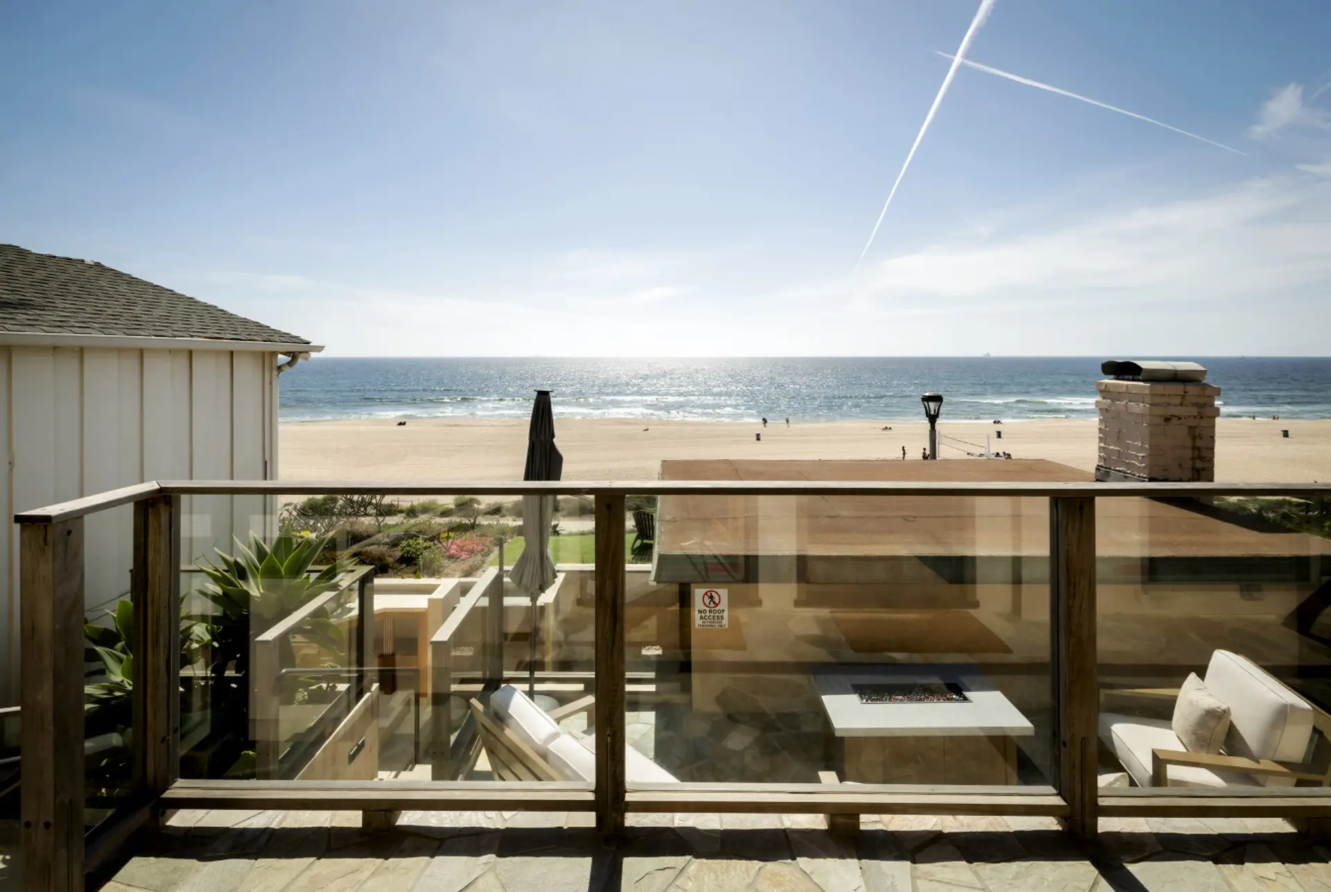 Front row seats to paradise—where morning coffee and ocean breezes are best enjoyed in good company.