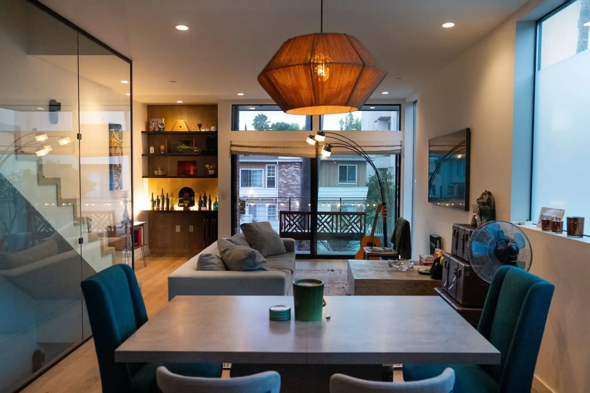 Open-concept living · Smart TV · Sonos sound system · Dining for 6 · Private balcony · Floor-to-ceiling windows