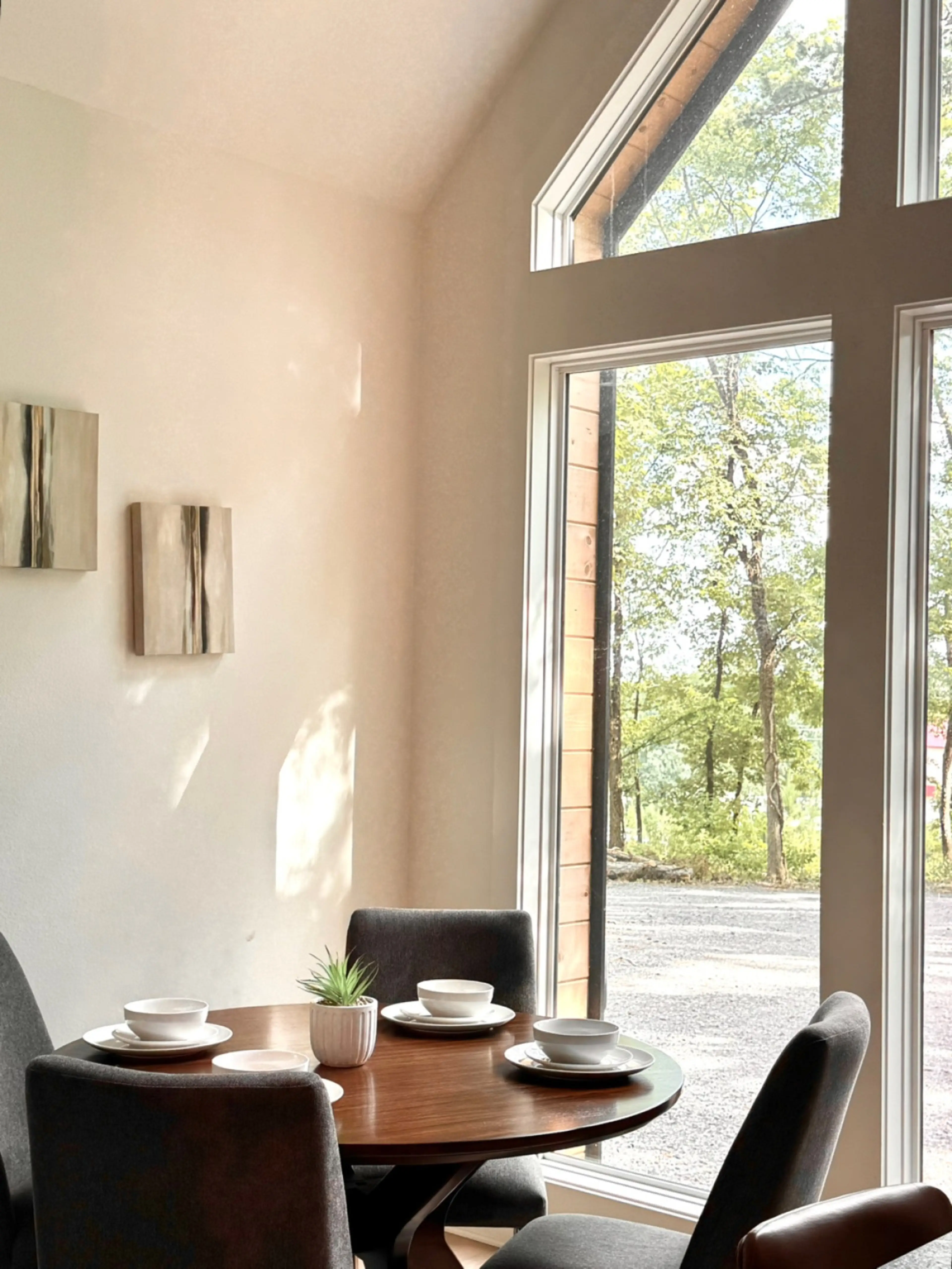 Dining Nook: Enjoy meals with stunning views of nature right outside your window!