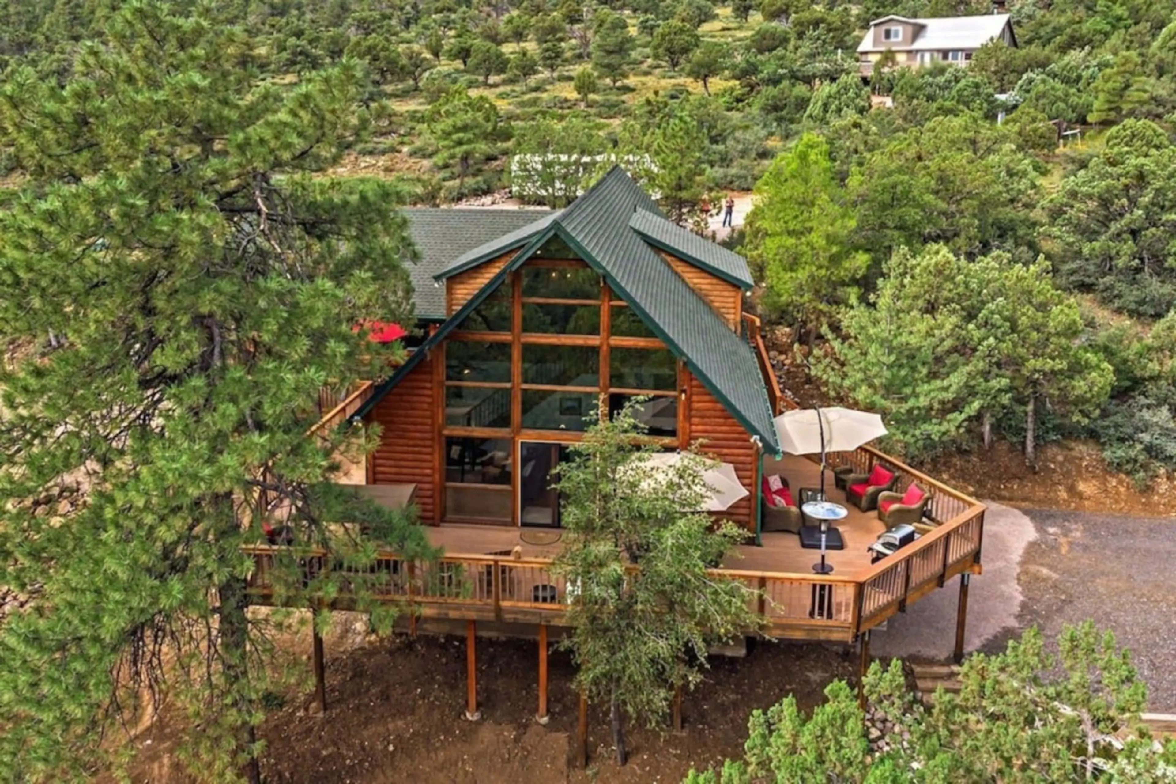 It really is as secluded and gorgeous as it looks!
