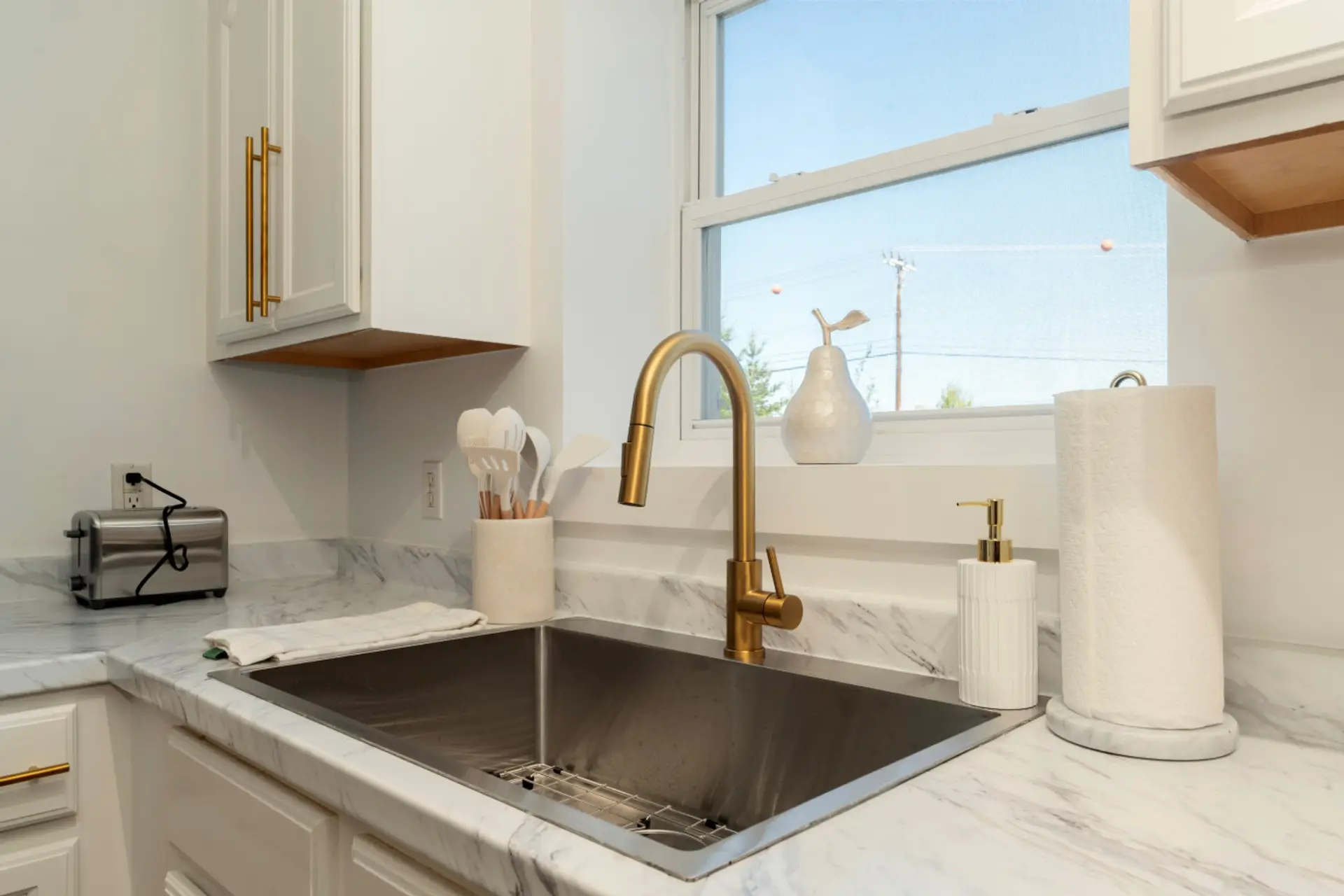 Kitchen (Unit 1)