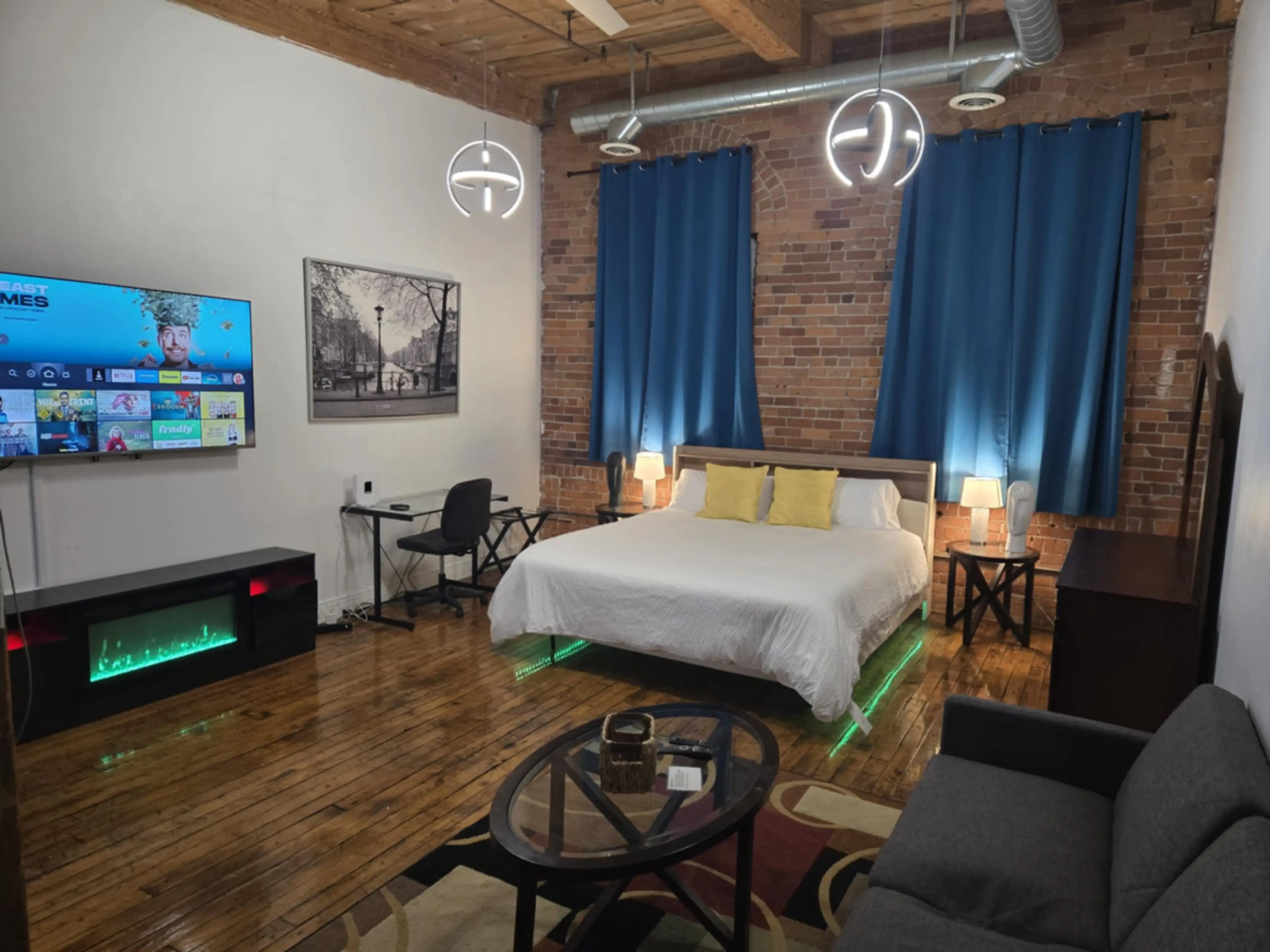 Studio Loft with King Size Bed
