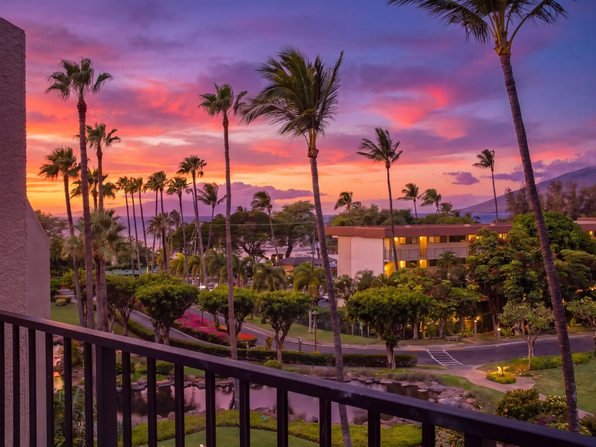 Ocean views and outdoor dining from the lanai