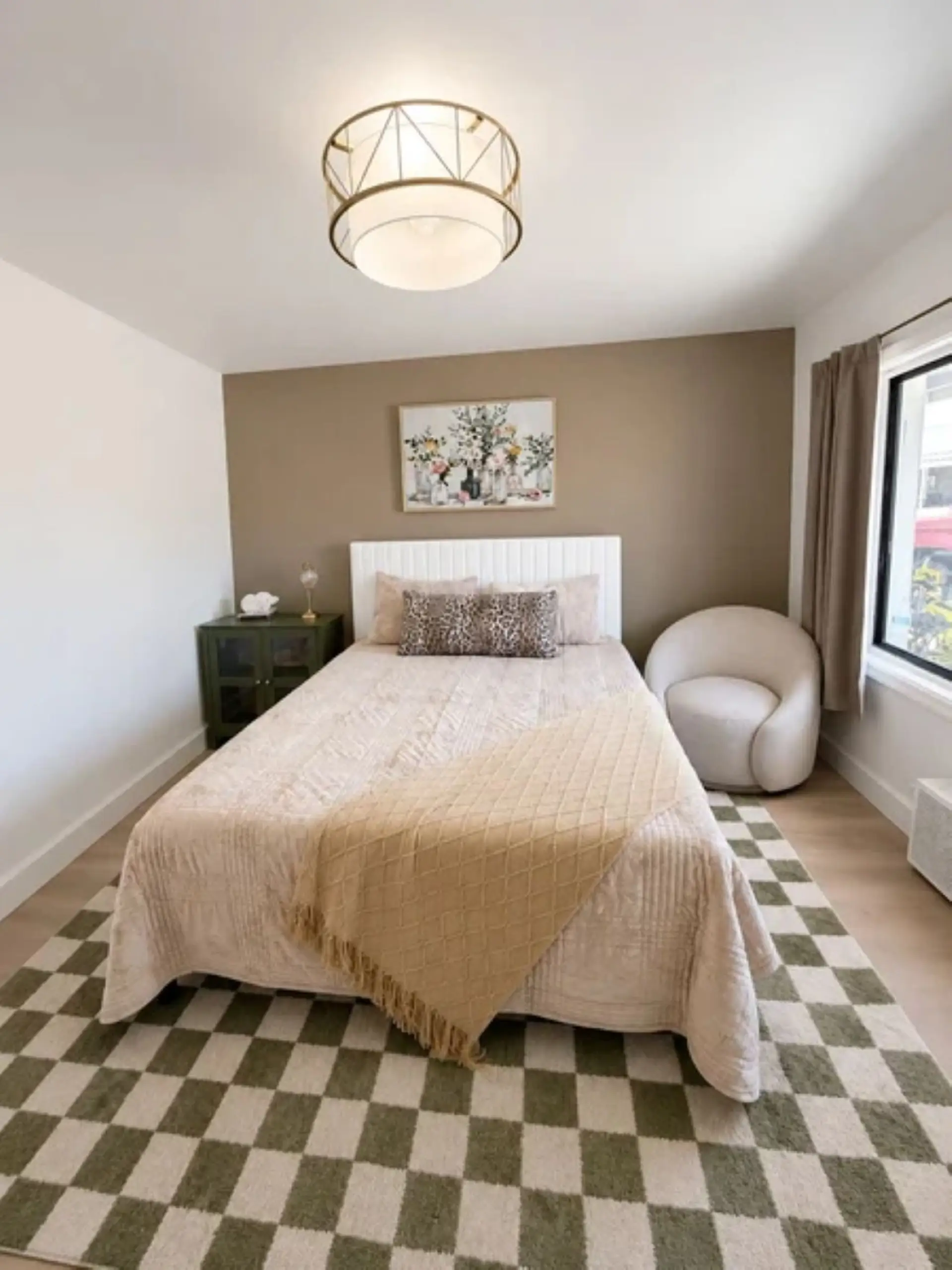 Hanky Panky Bedroom Pic2