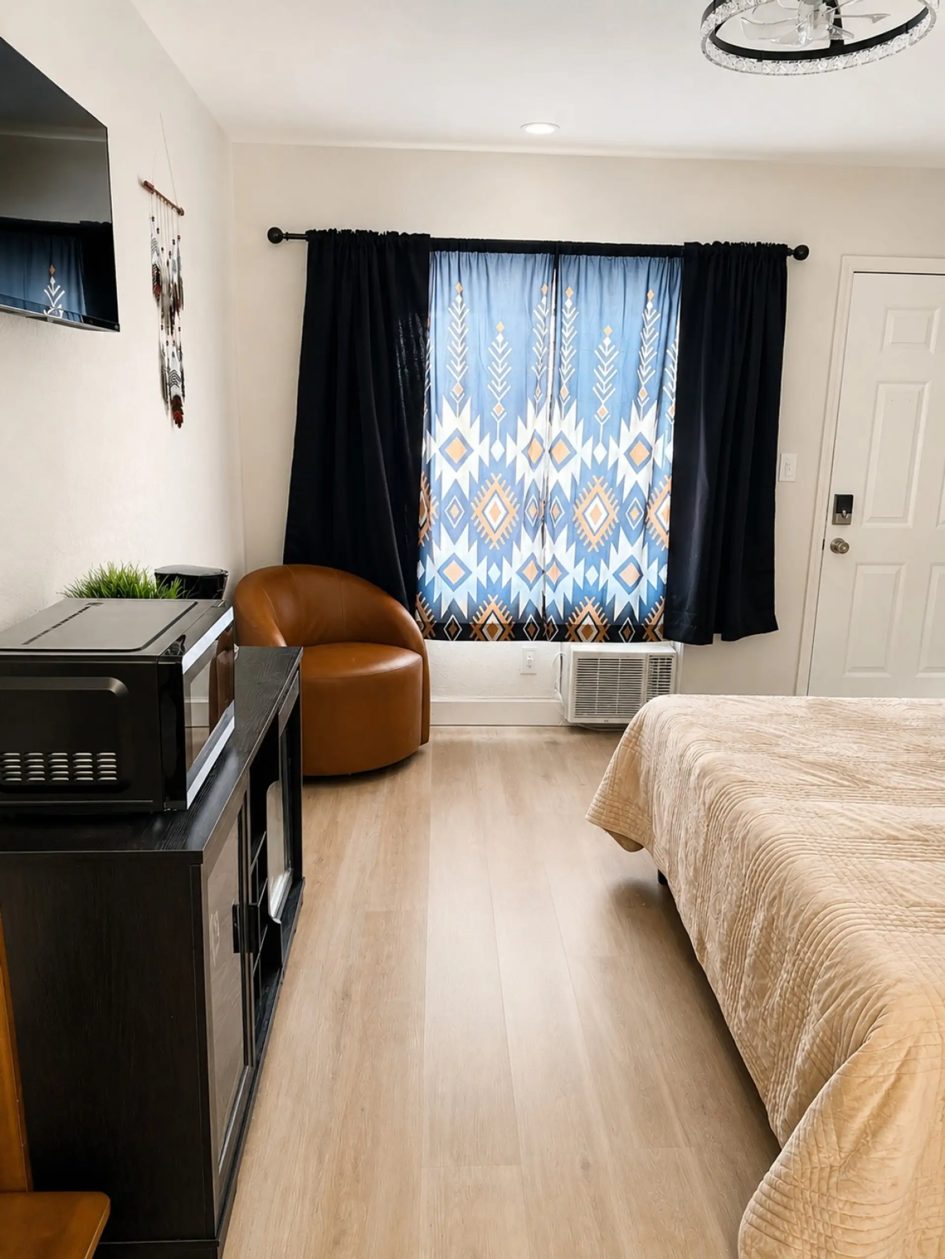 Dream Catcher Whole Room Pic1
