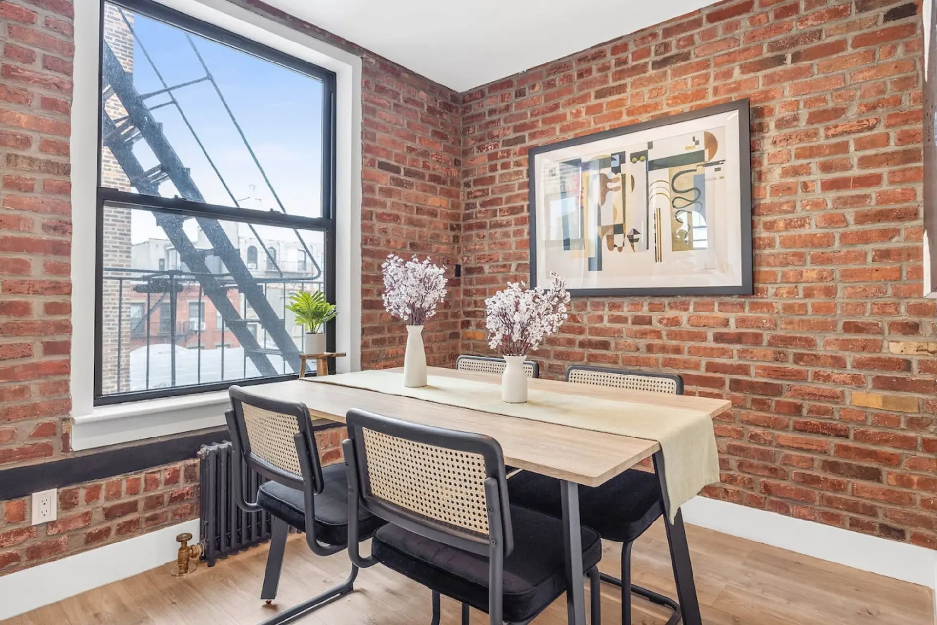 Bright and airy dining room with a 4-seater table