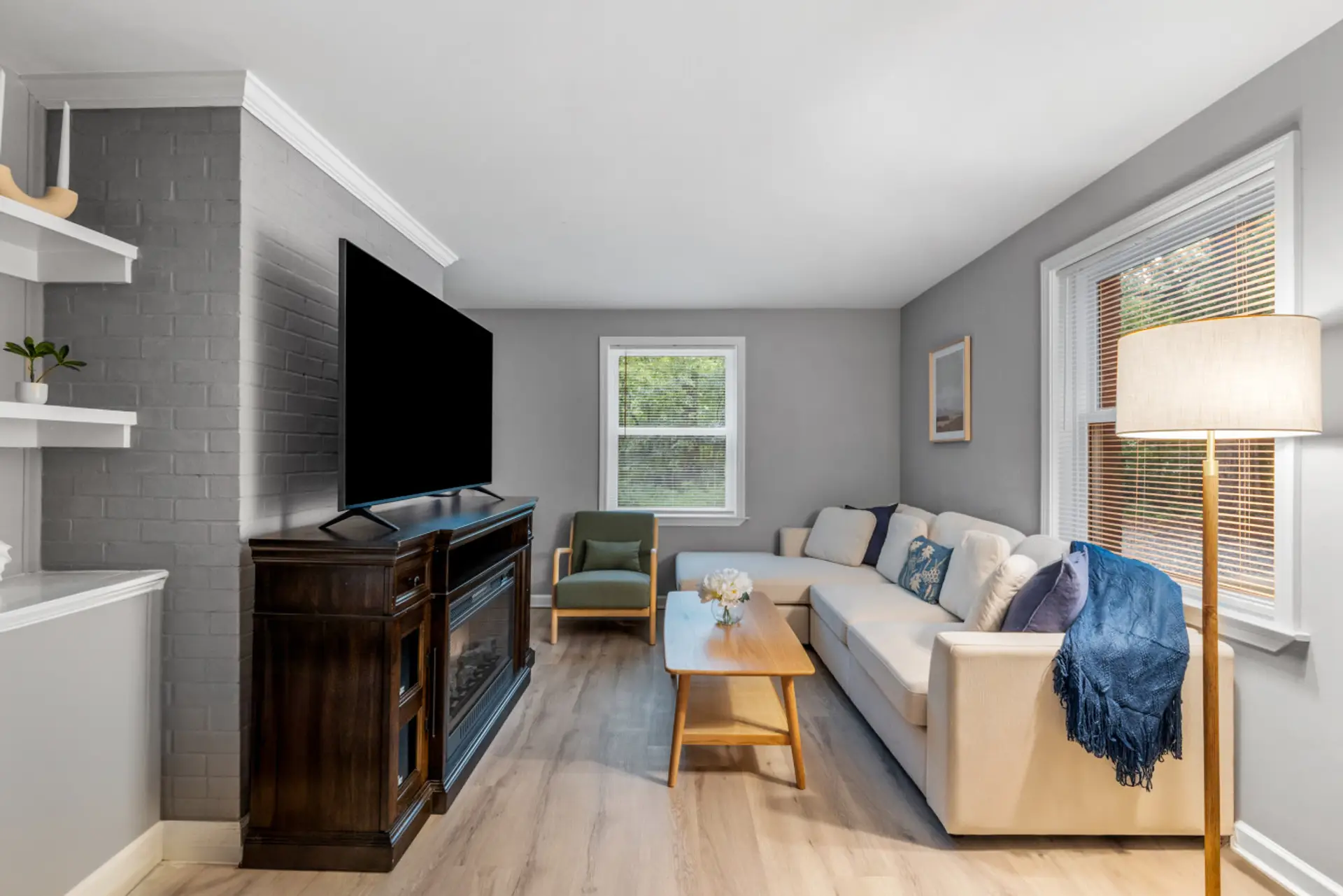 Cozy Living Room | Smart TV & Fireplace