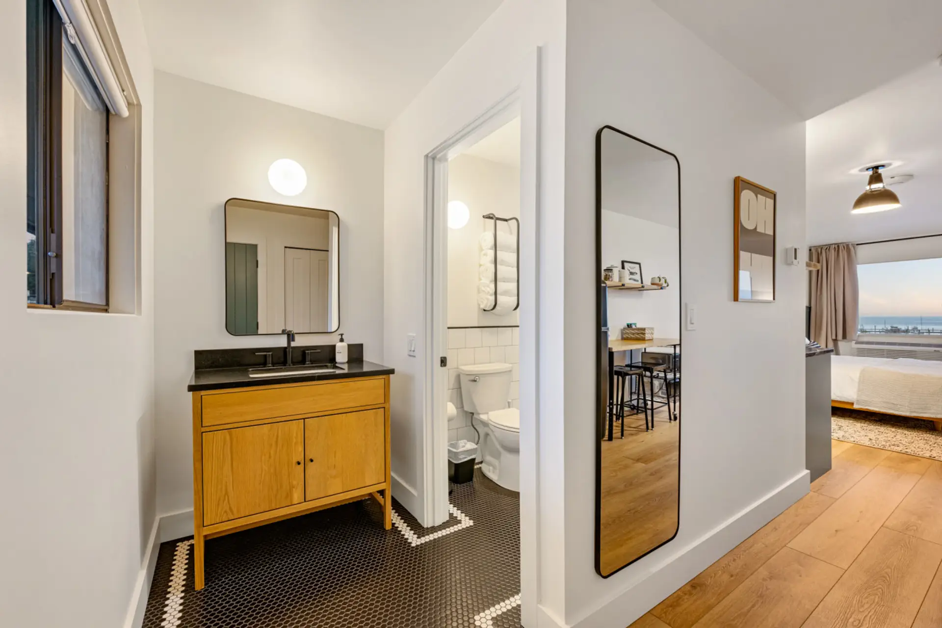 Spacious Bathroom
