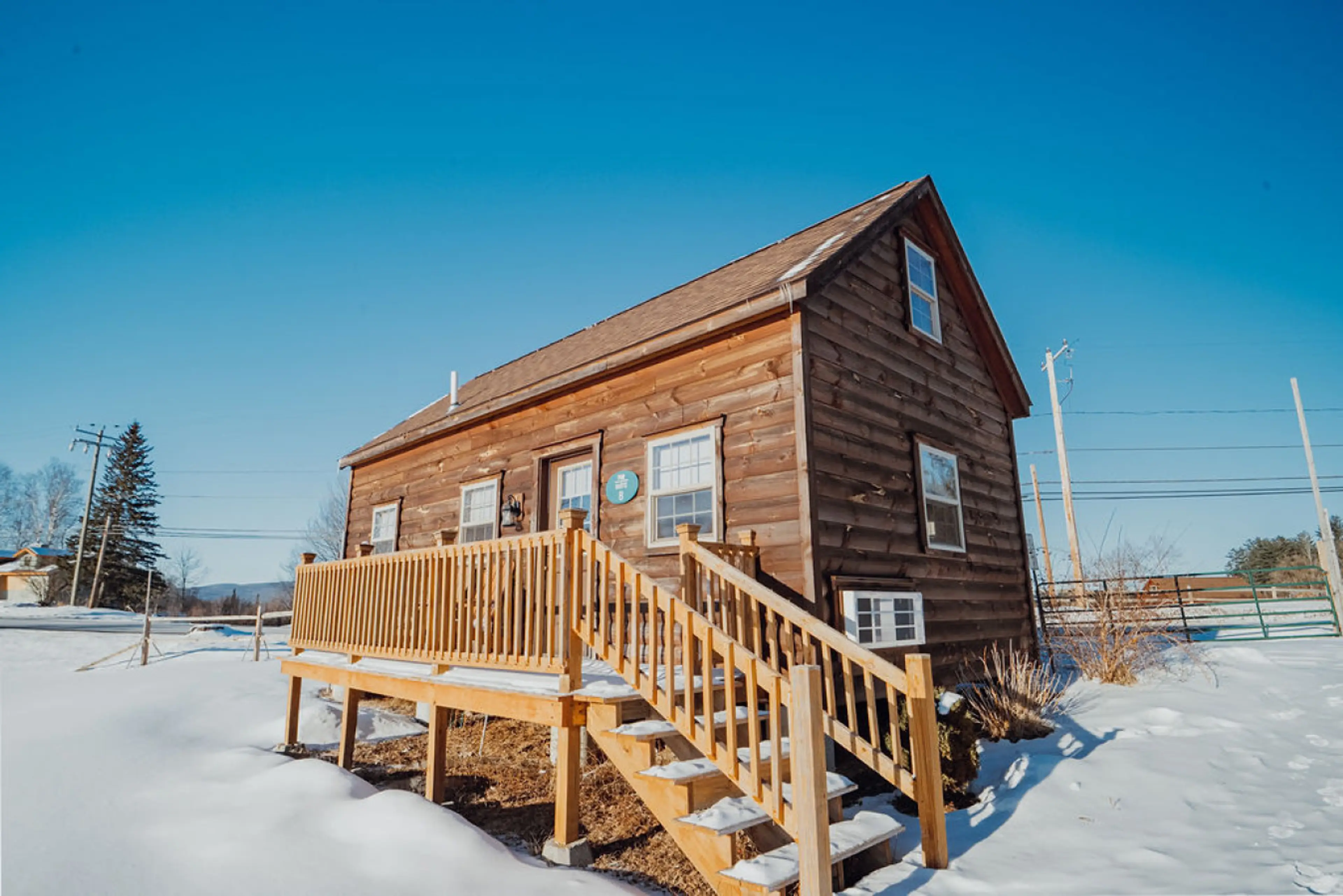 Lakeside Pine #8 Exterior