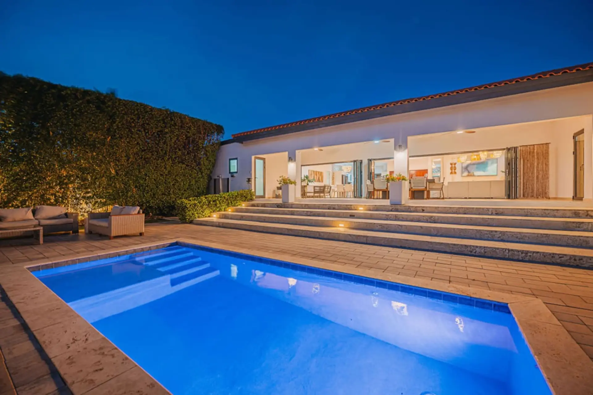 Welcome to the new edition of Villa Sophie AtMonchi