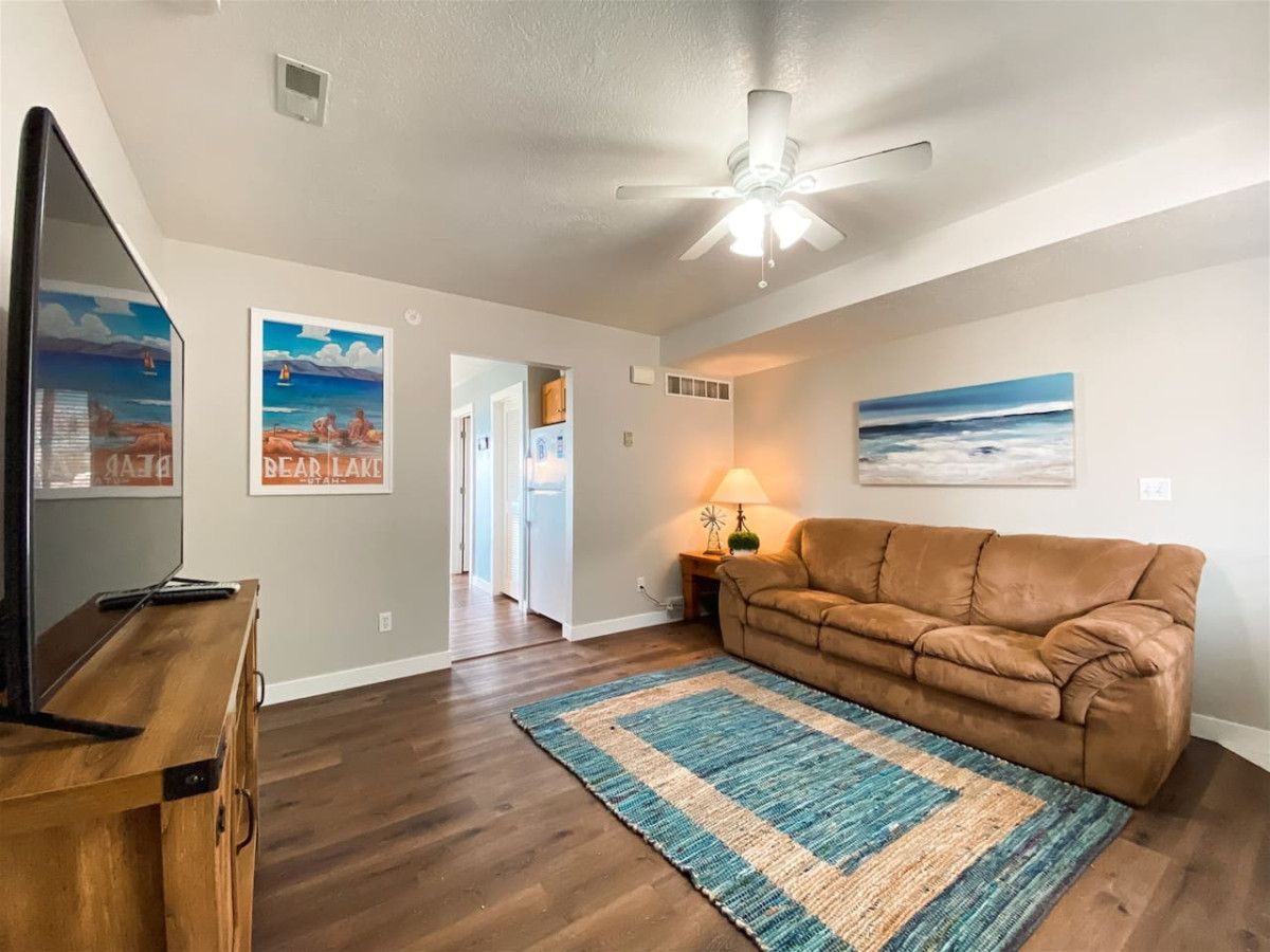 Picture of Lake View Condo 918 # 4