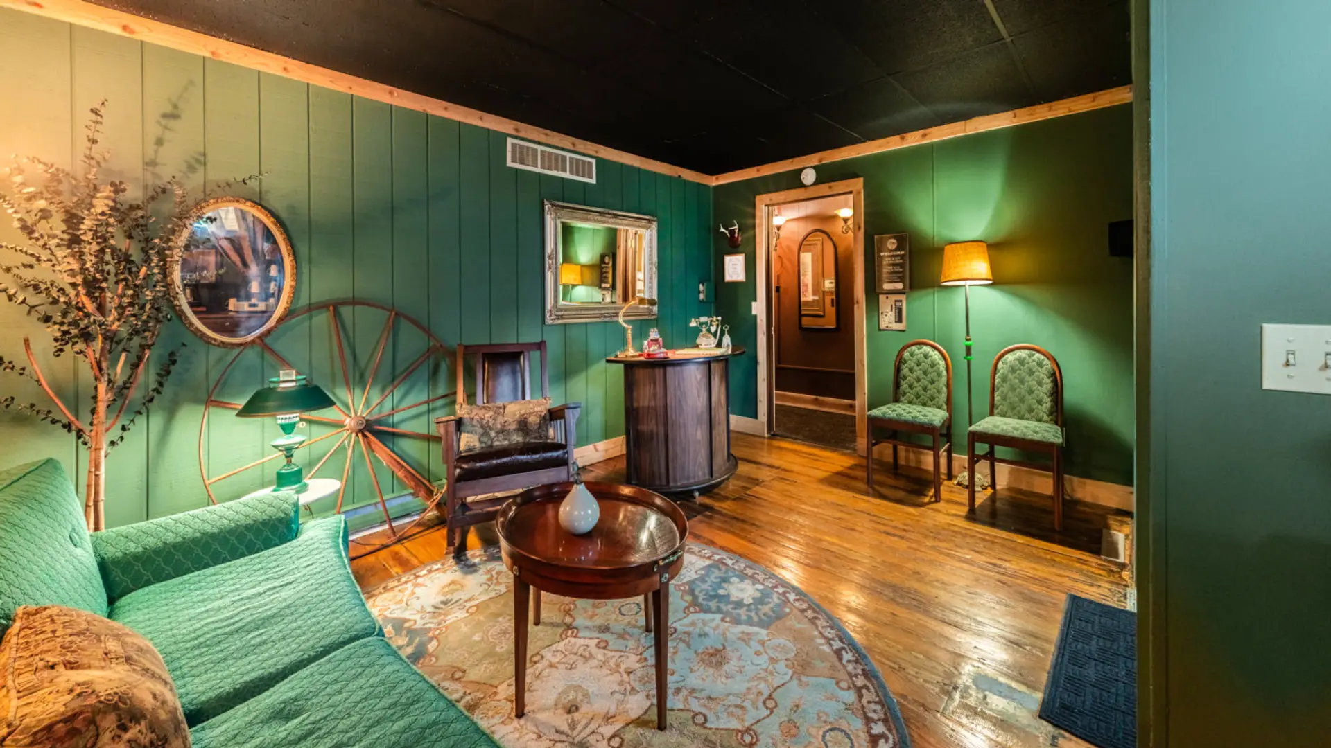 Welcome Room & Coffee Bar