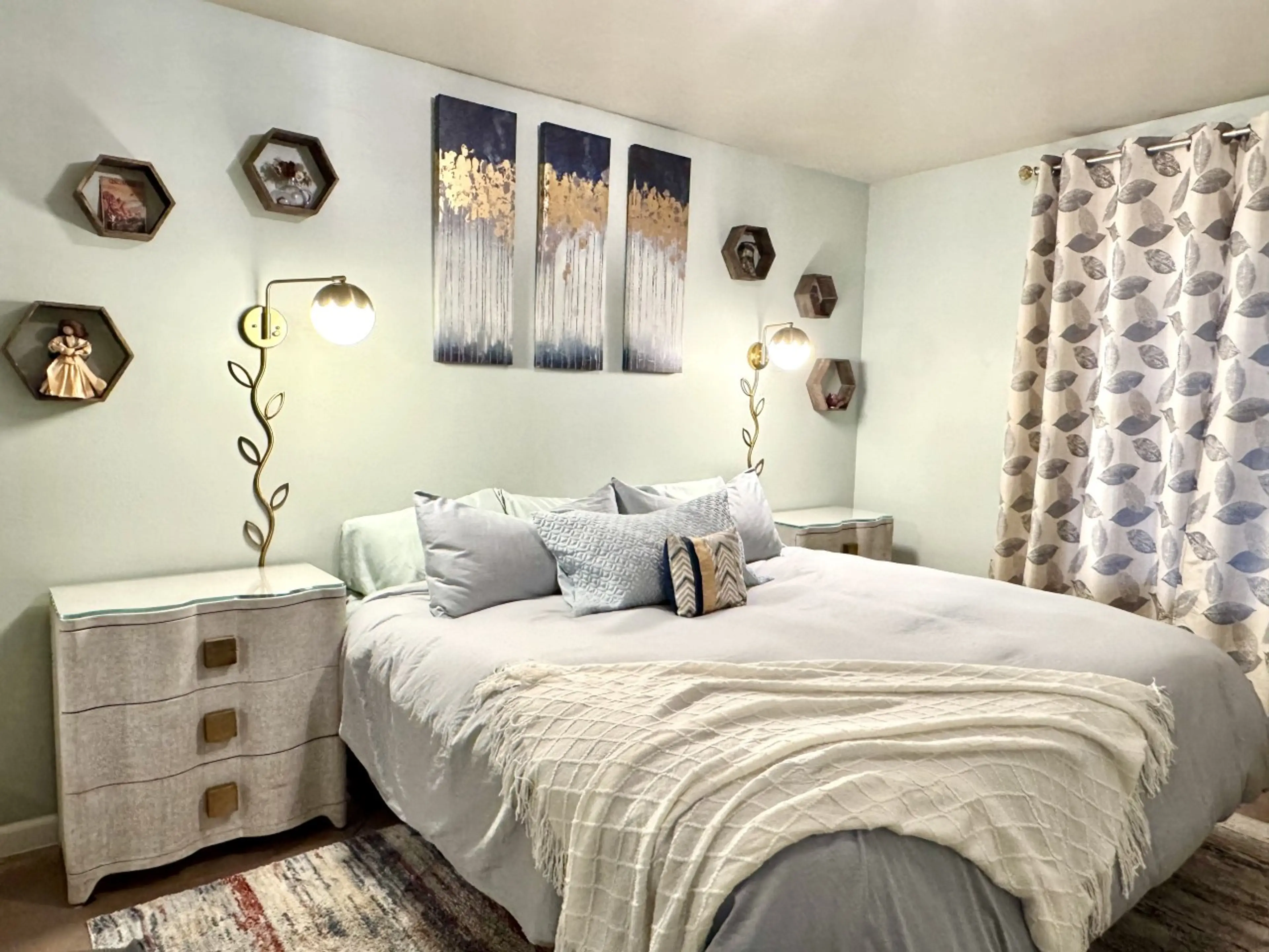 King bed 2
