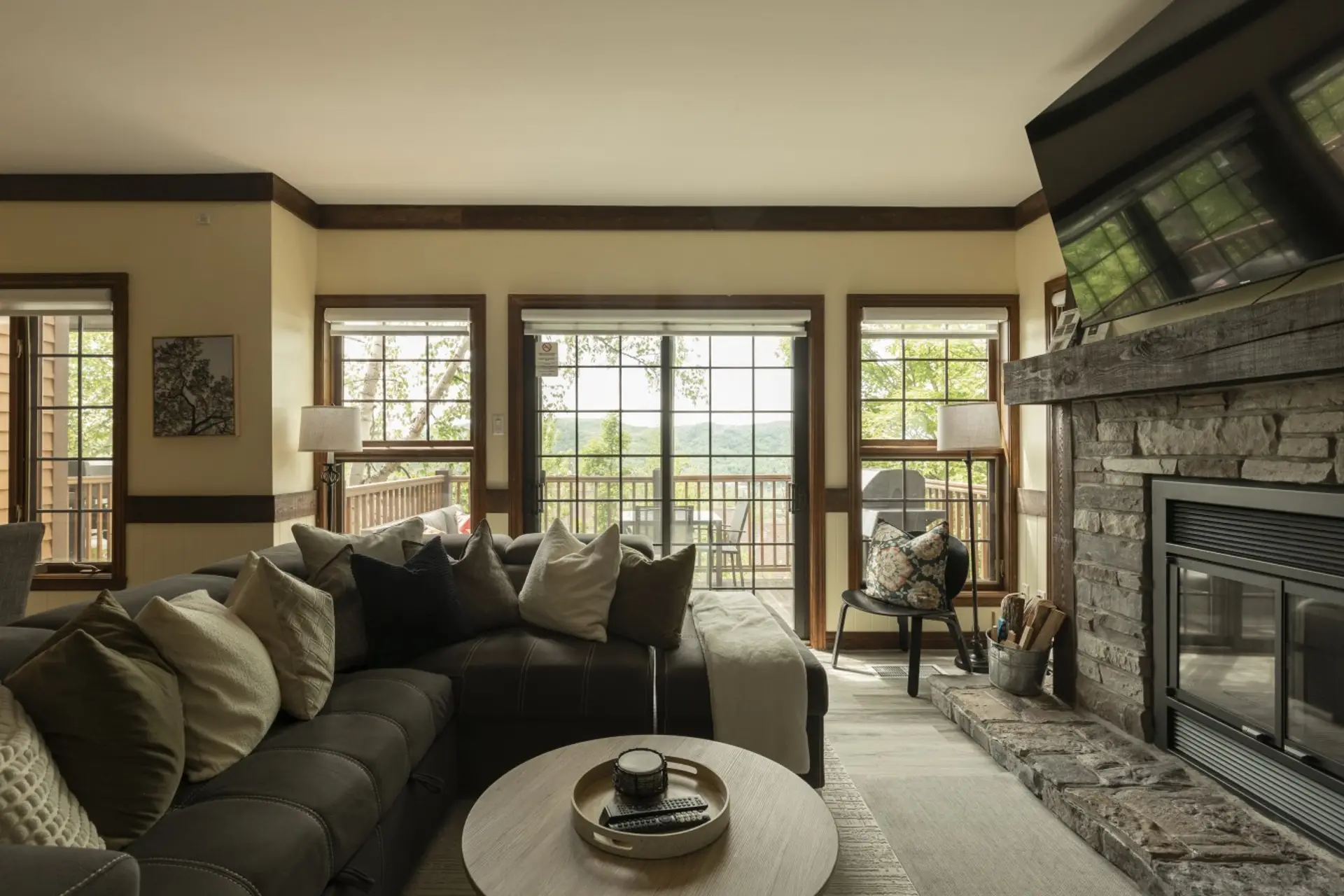 Maison Dimanche - 124-11 algonquin- été - 04