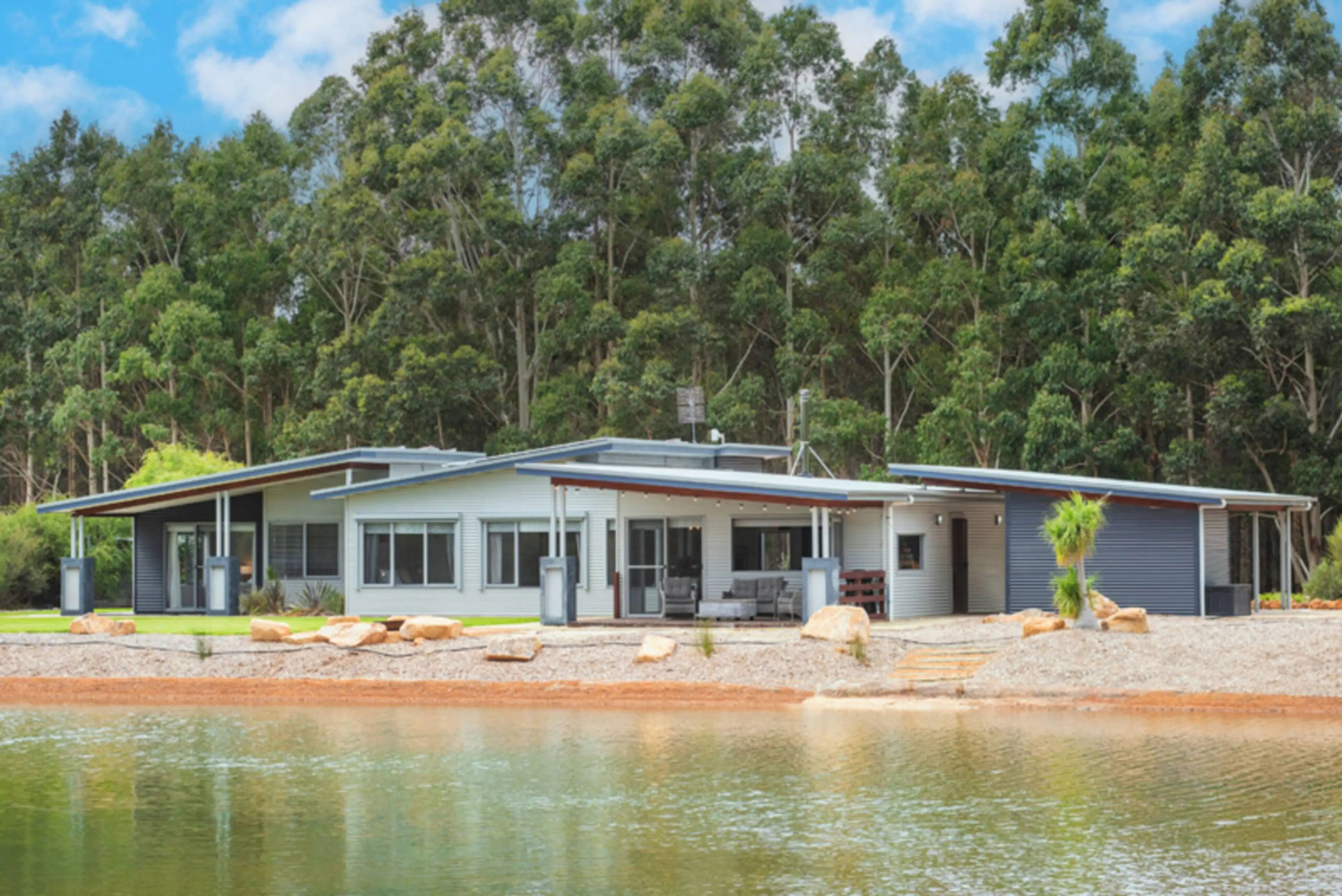 Property bldg. and Lake Access