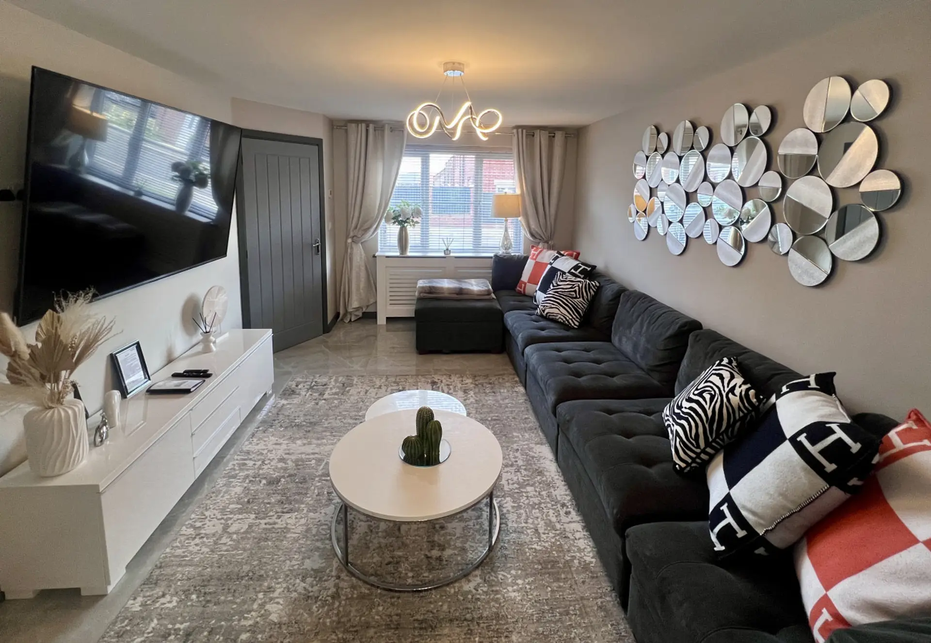 Main Living Space with ample seating