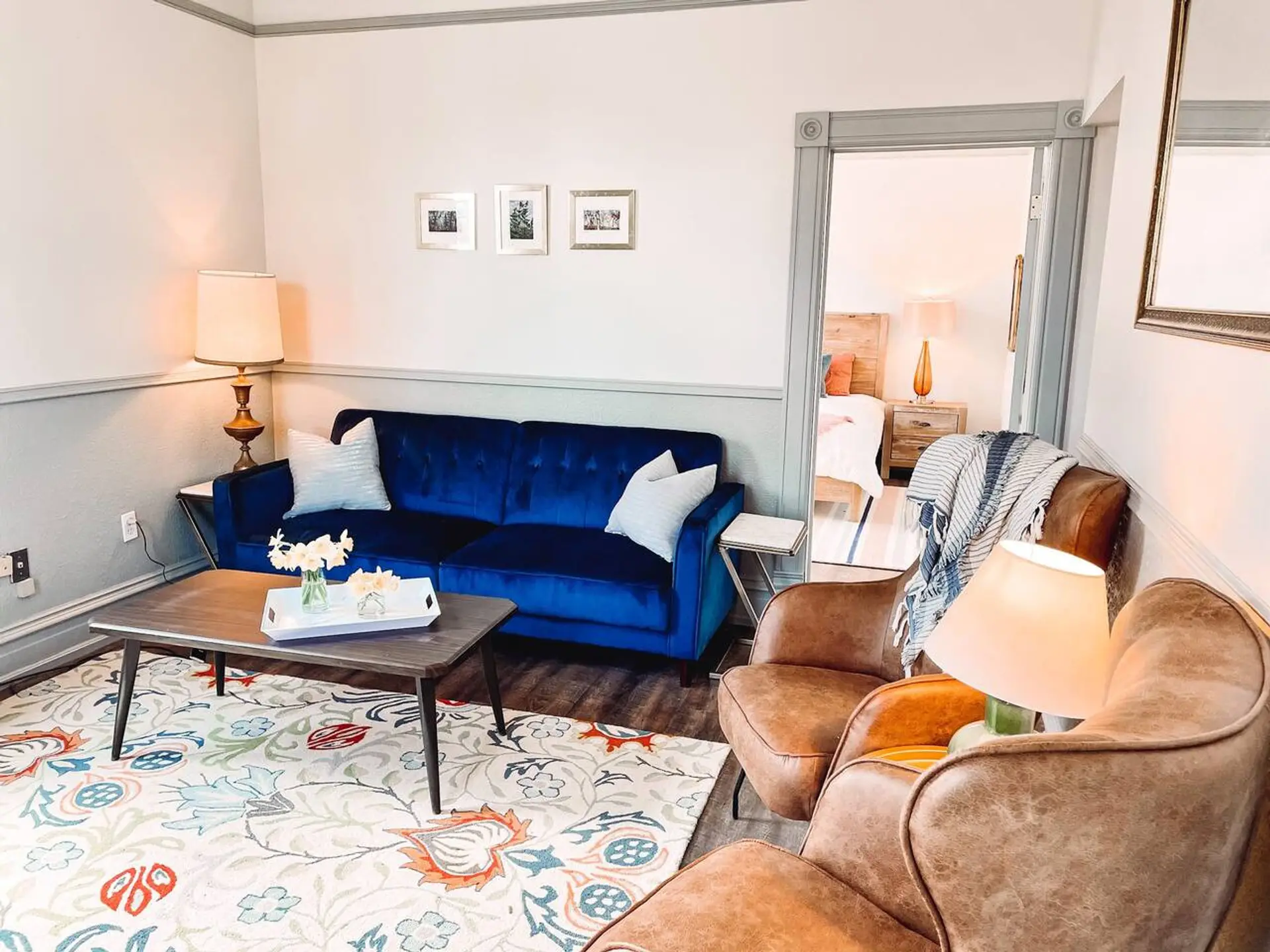 South Shore Condo Living room