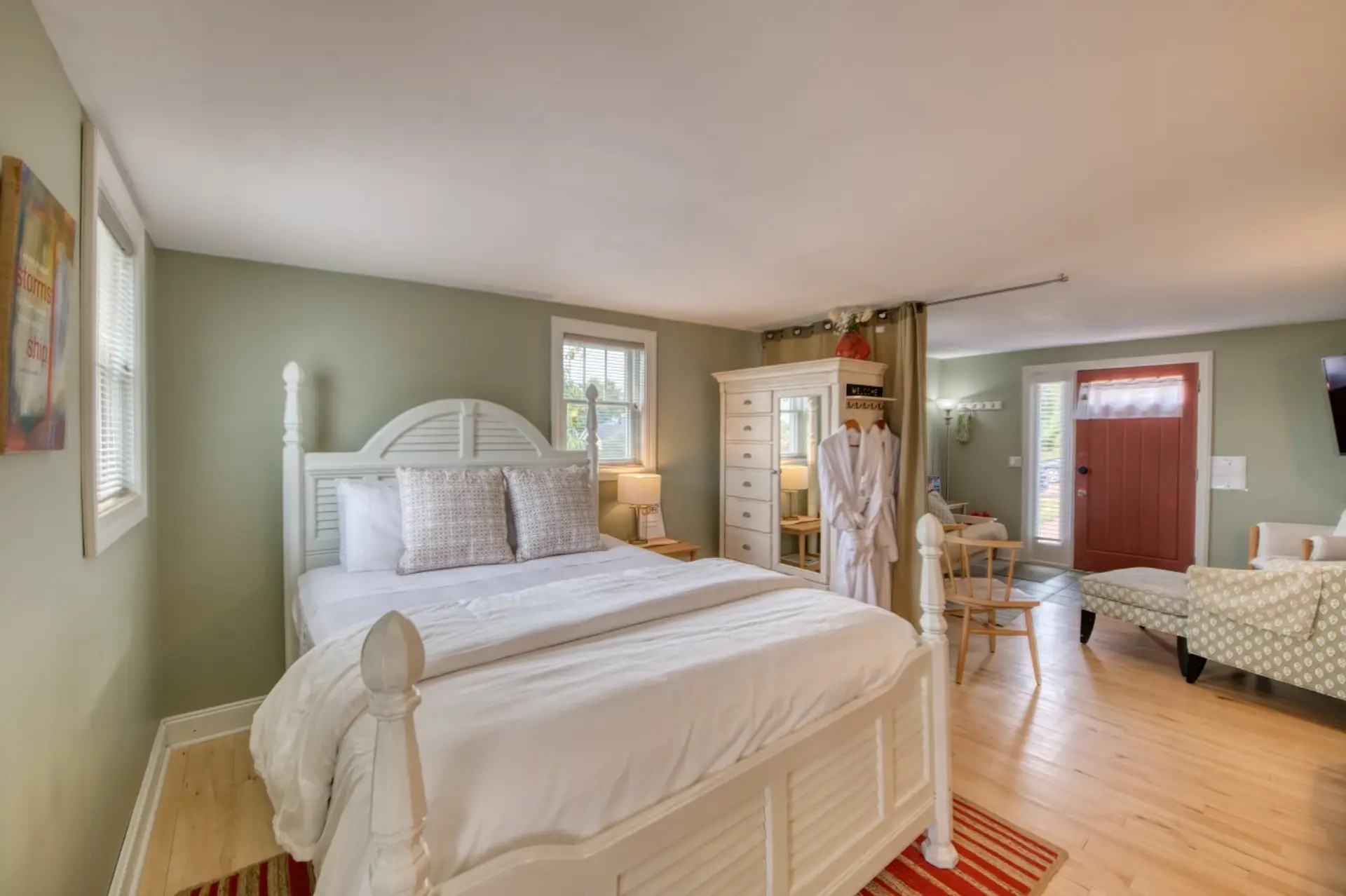 Queen Bed