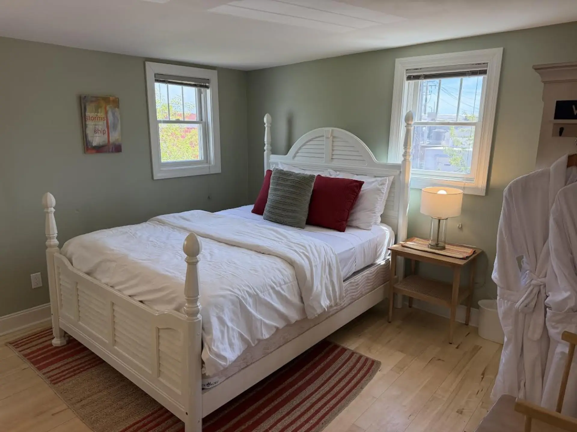 Queen Bedroom