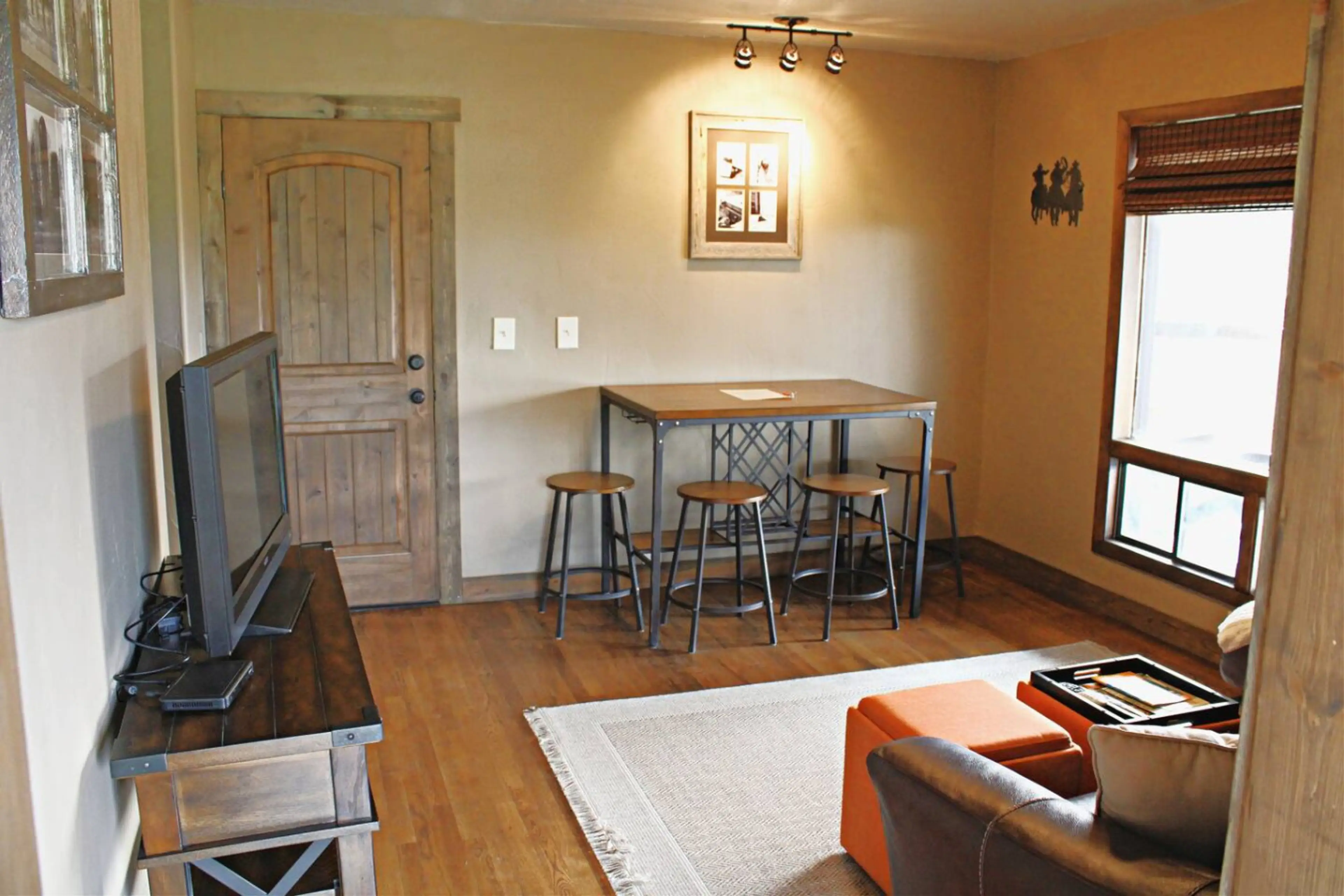 Living - dining - workspace