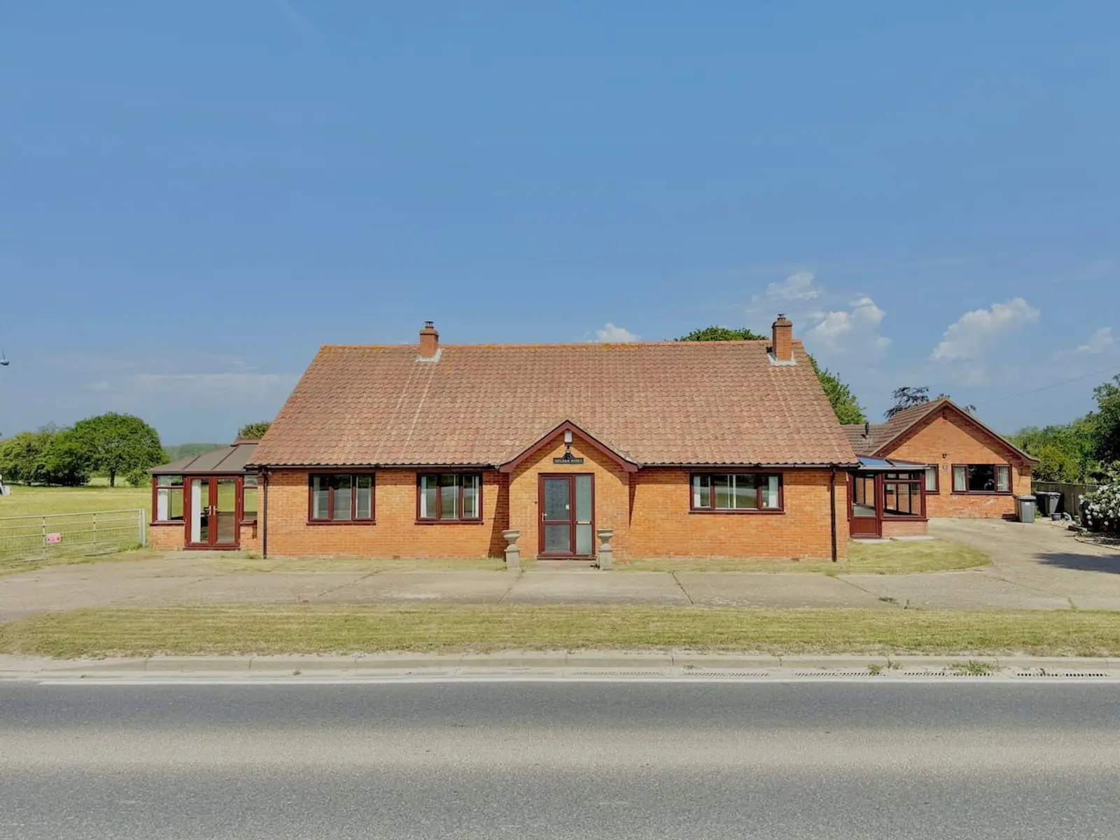 Spacious Contractor Hub Near Sizewell