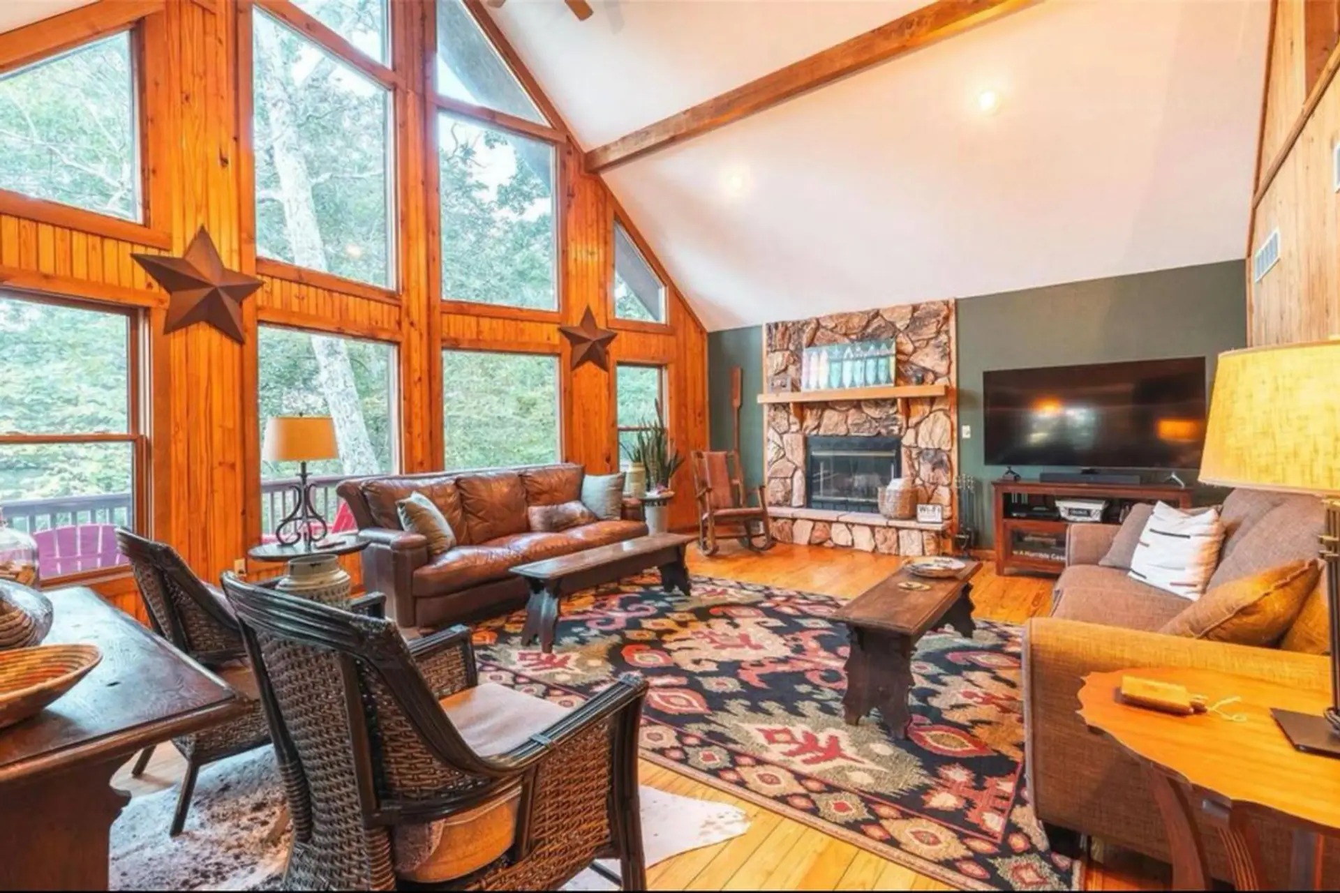 Welcome to Huzzah Springs- Hideout Cabin