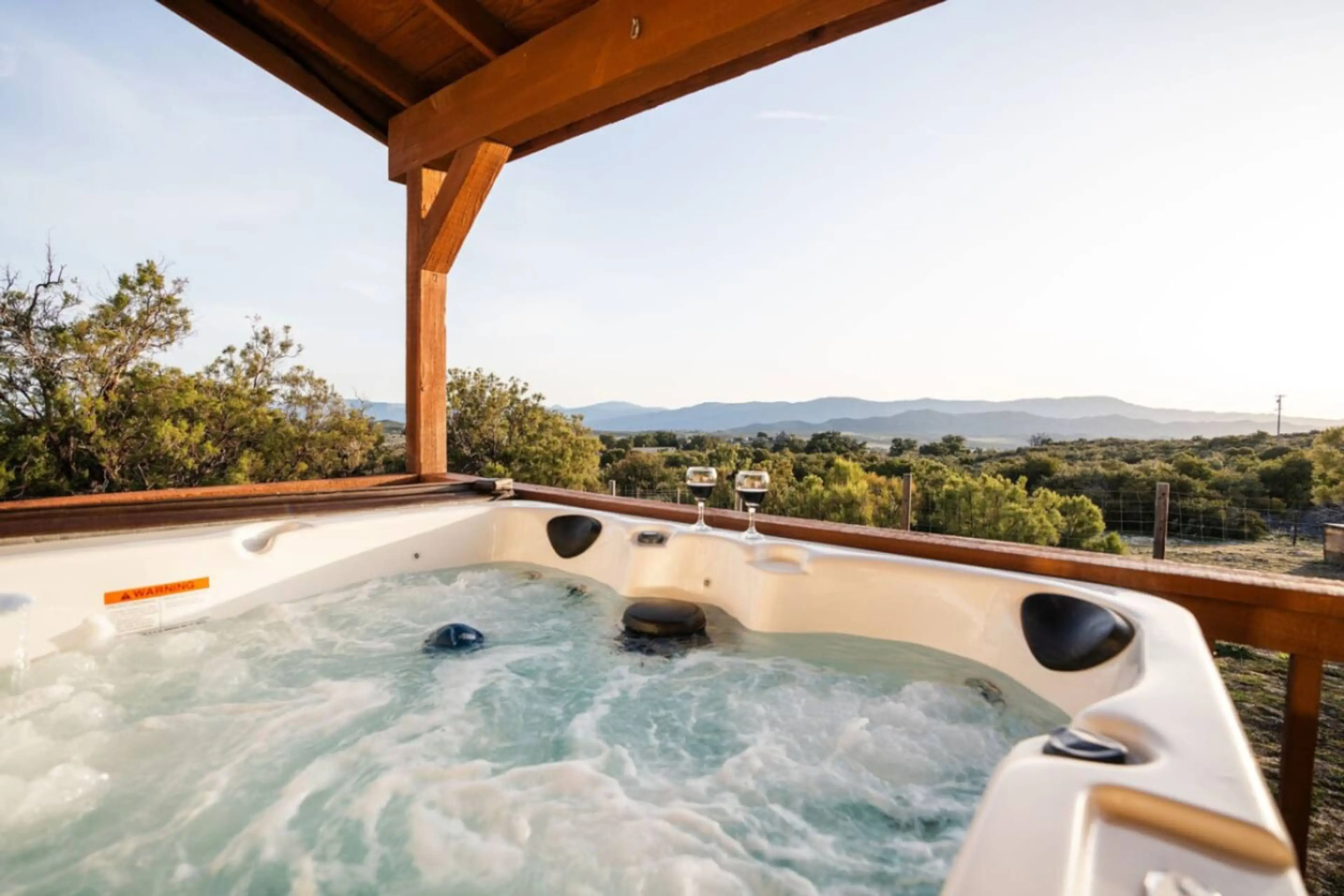 Country Got Tub Hideaway on 40 Acres