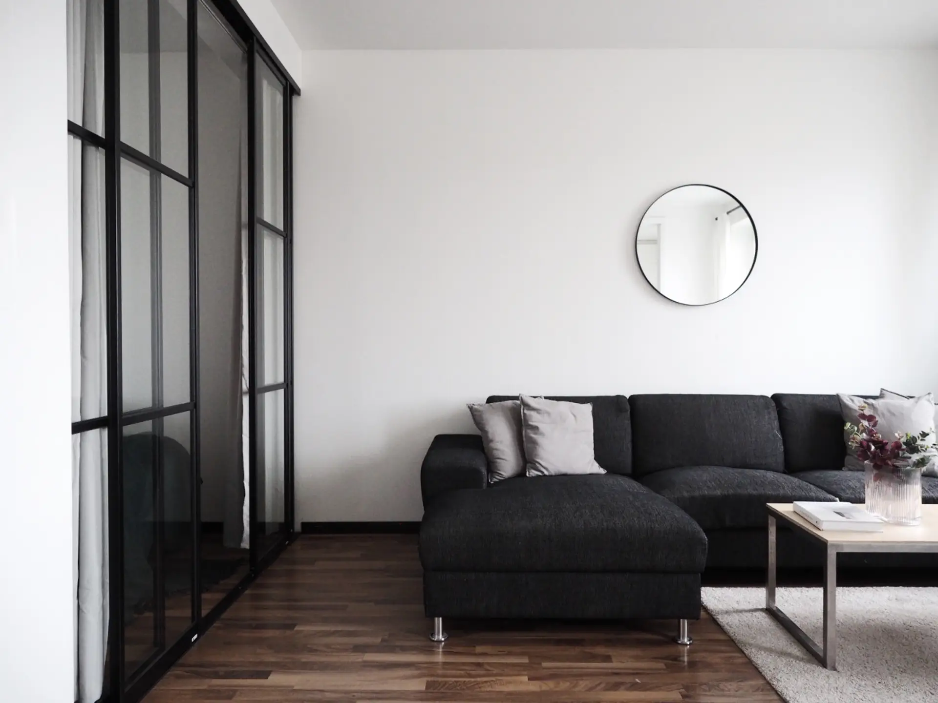 Enjoy a bright and airy stay in this 3rd-floor apartment, located within easy reach of Tampere’s vibrant city center.