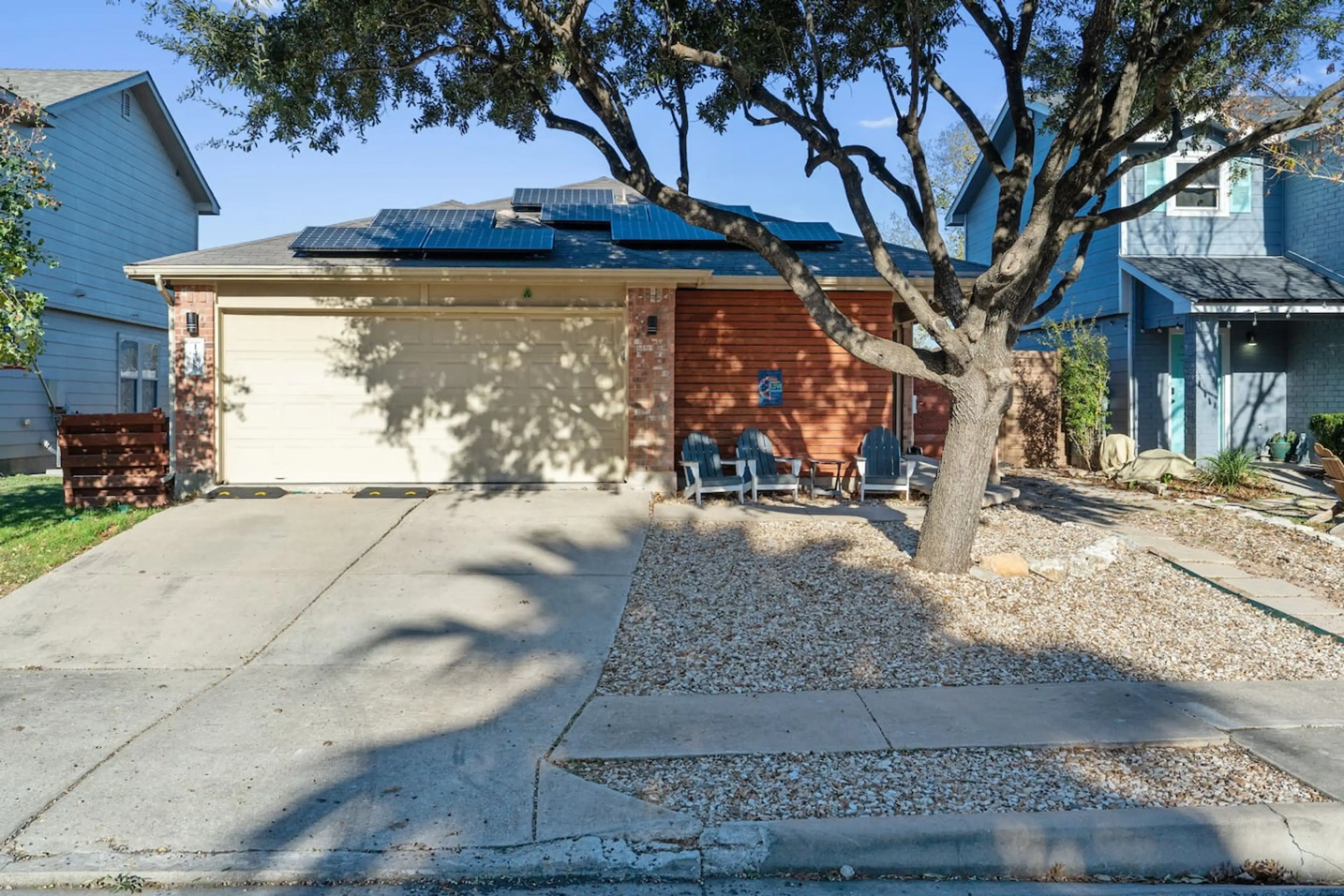 Front of house East