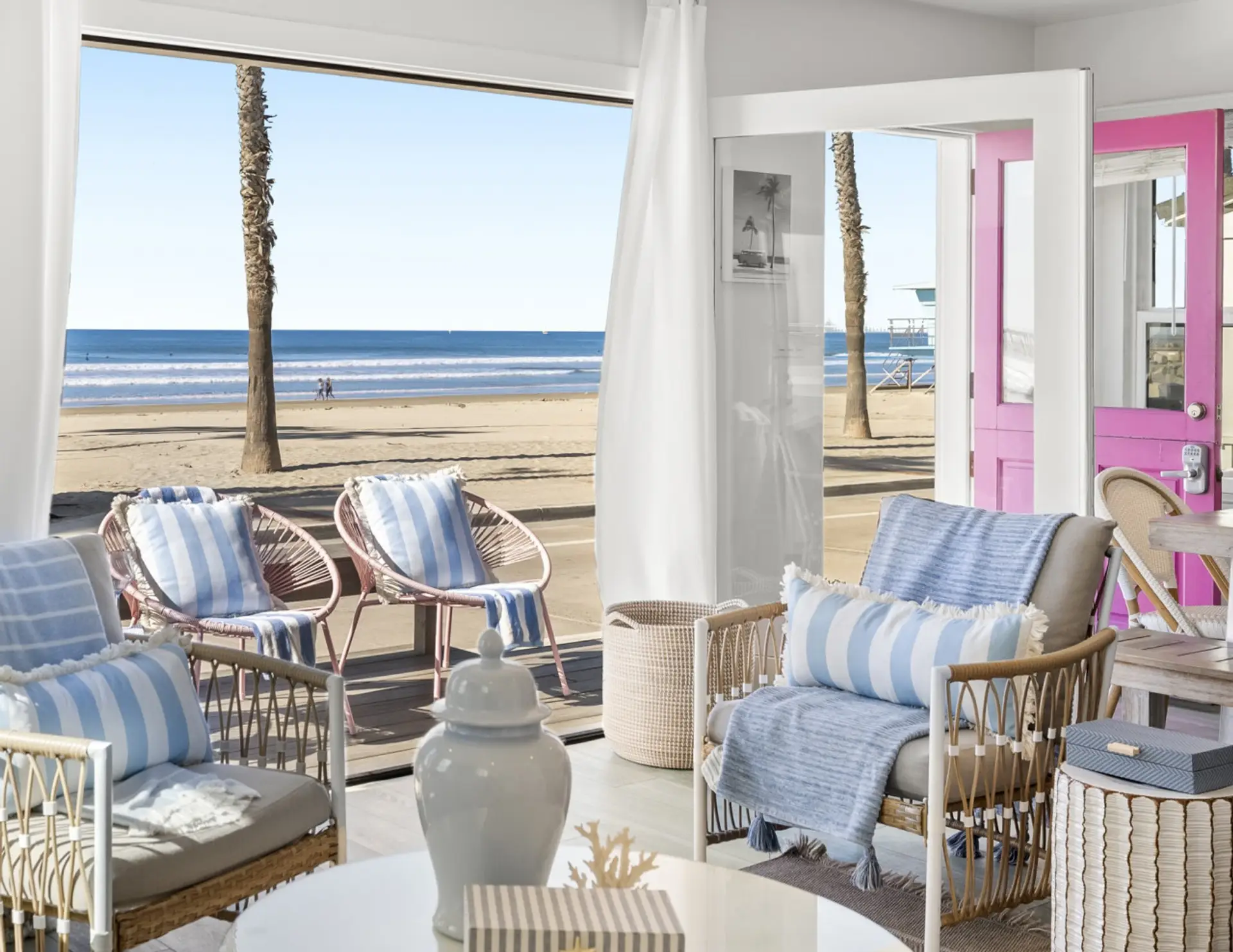 Best Beach House in Oceanside, Best Location for Beach Rental in Oceanisde, Luxury vacation rental Oceanside CA, Modern beach house Oceanside, Walk to beach,Steps to the beach, Walkable Oceanside vacation rental, Oceanside Village vacation home, Near Seab