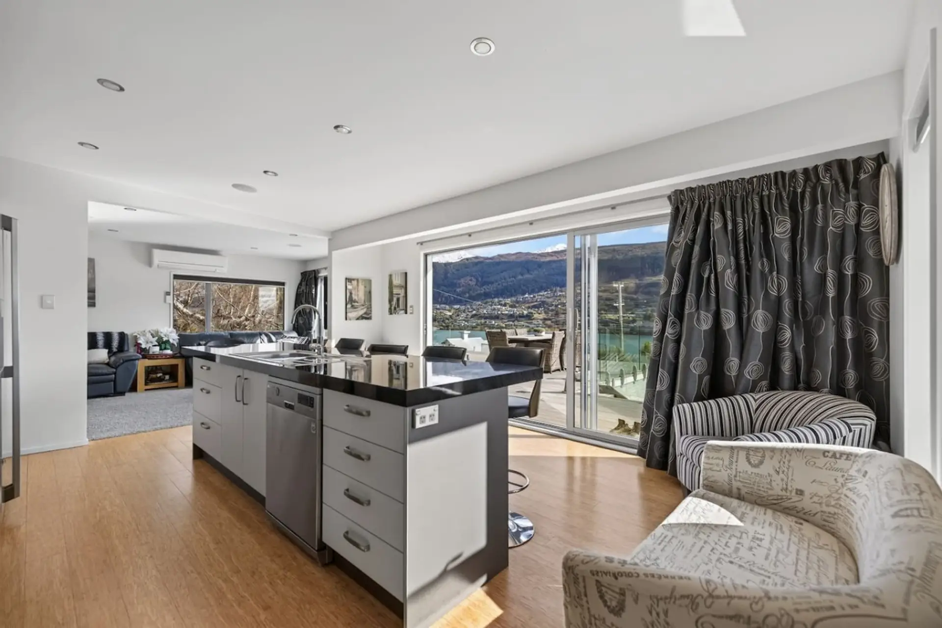 Open Living - Kitchen