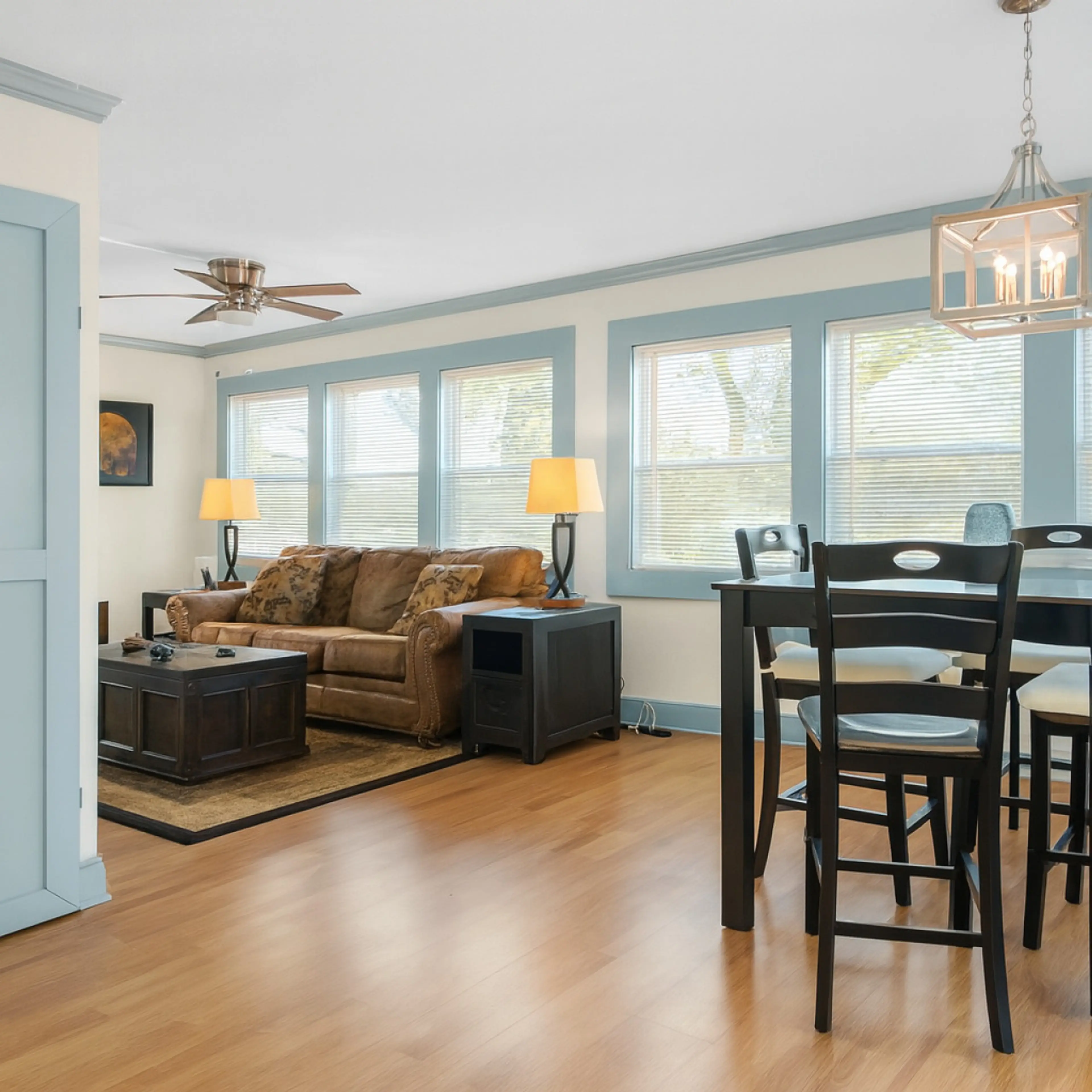 Living / dining rooms