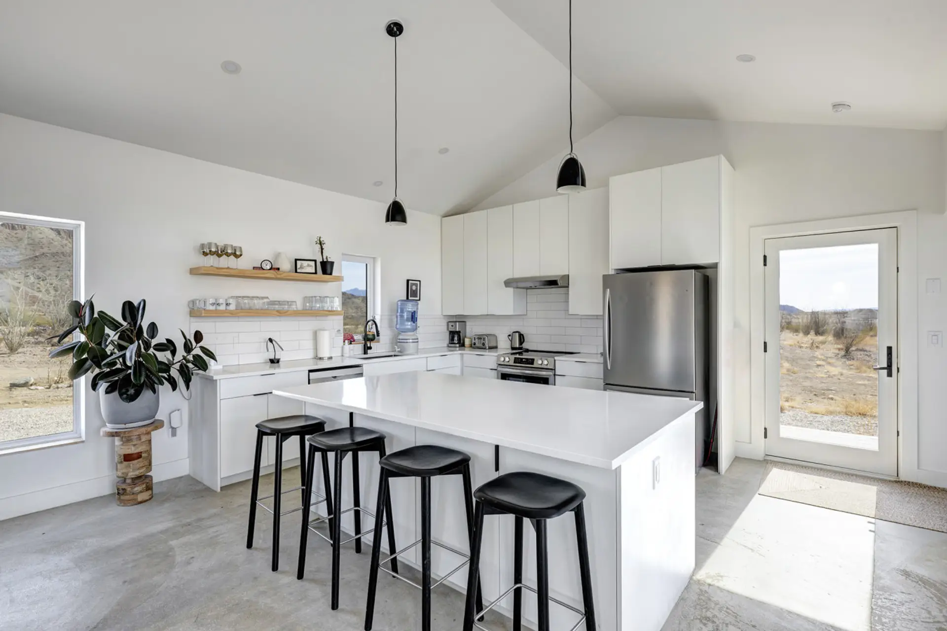 15 Fully stocked kitchen