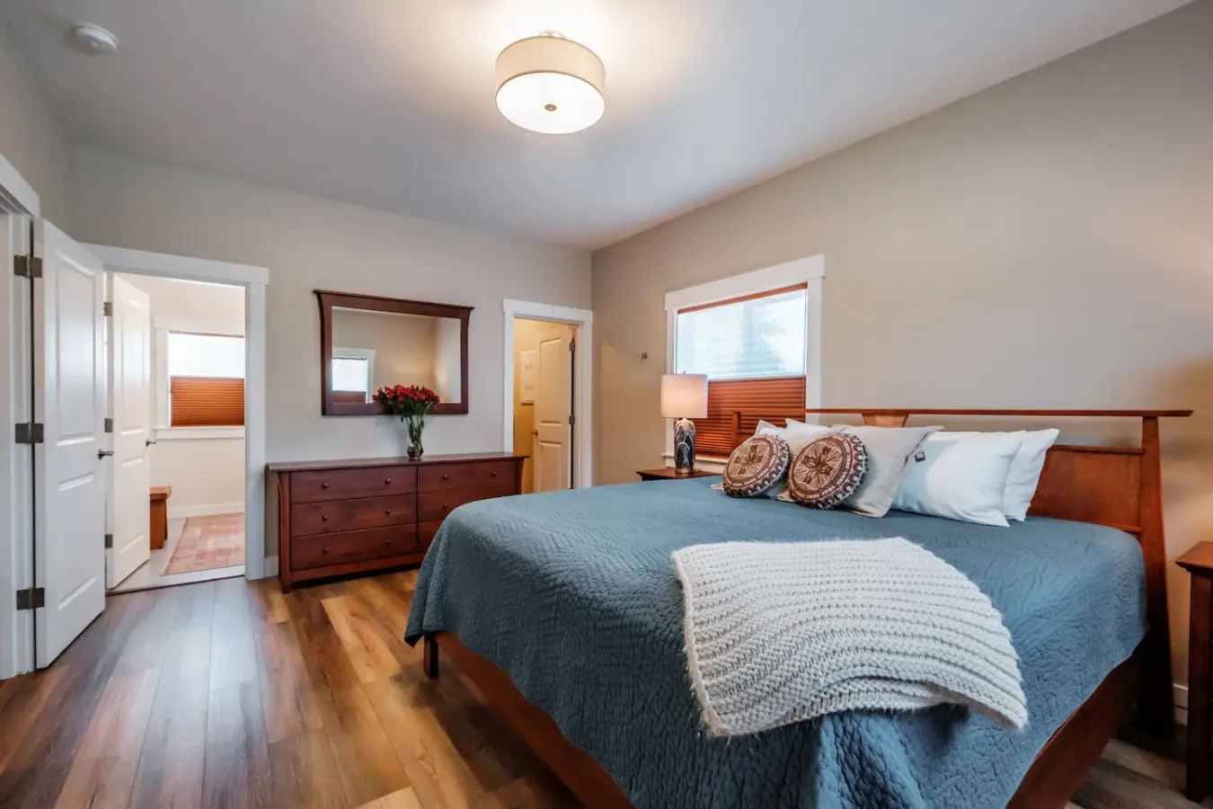 Corvallis Modern Oasis — Breakfast Included - Image 21