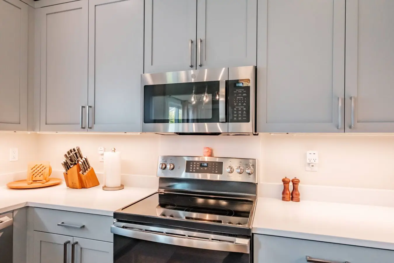 Corvallis Modern Oasis — Breakfast Included - Image 17