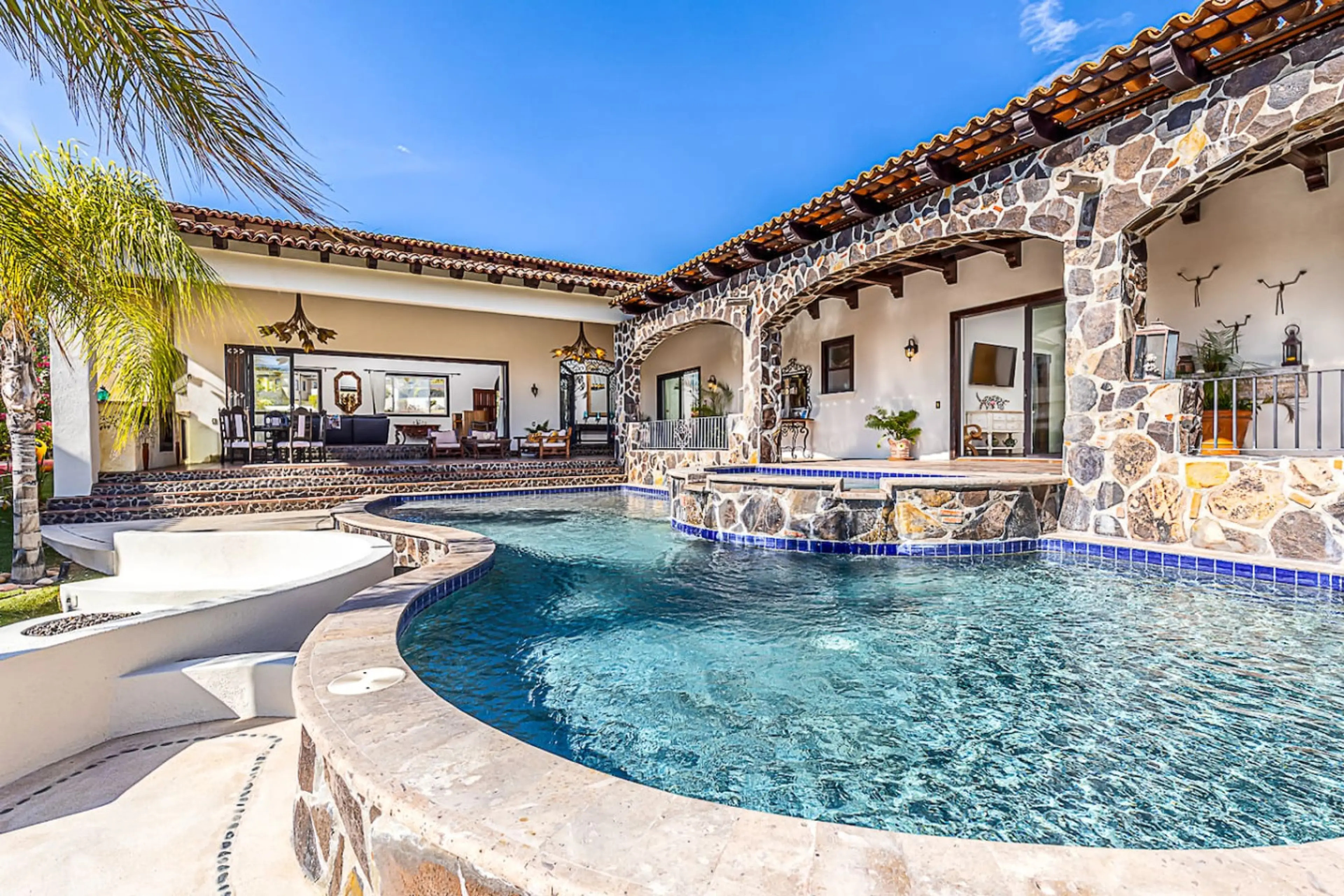 Pool and Jacuzzi