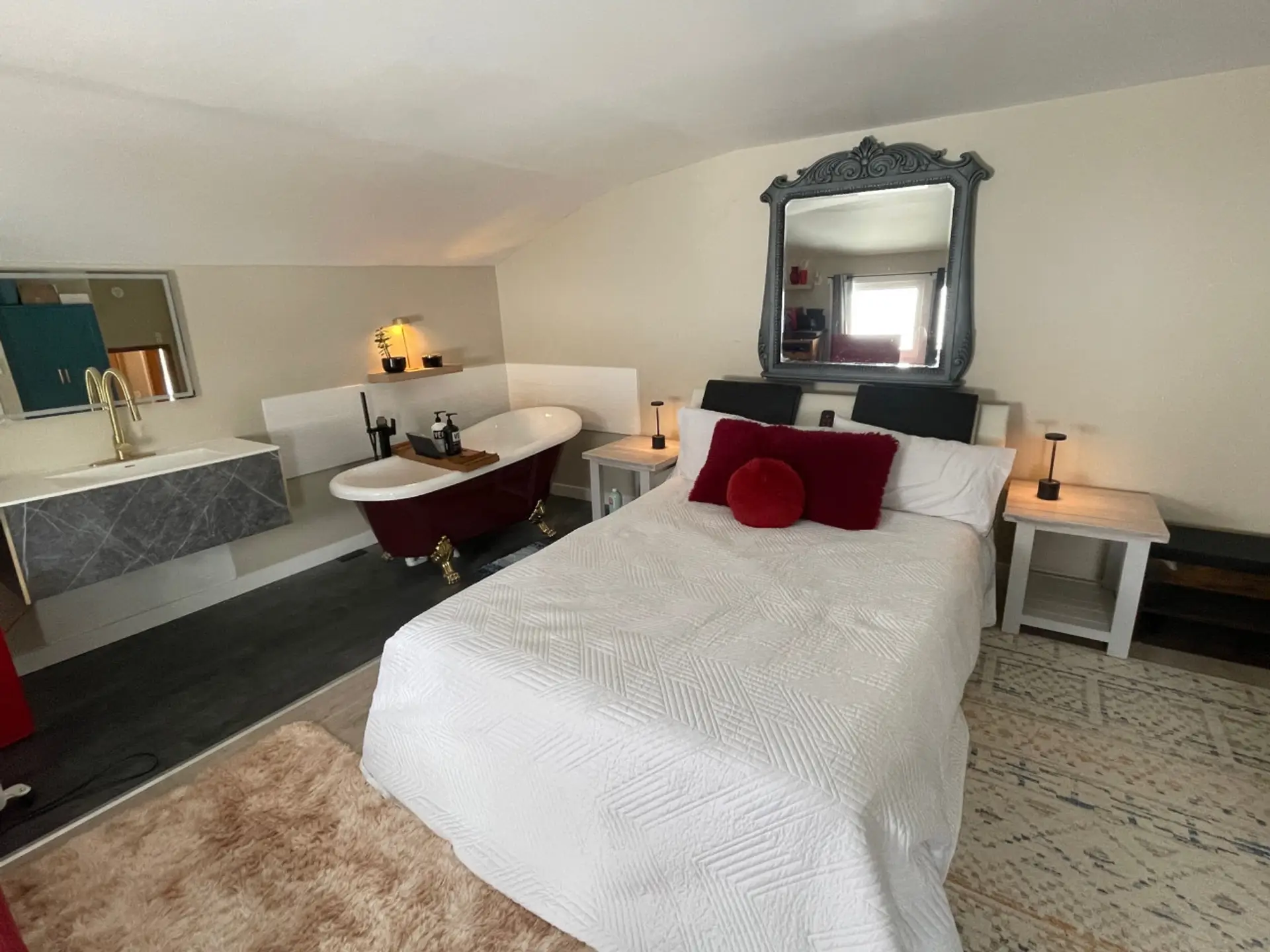 Comfy Firm Queen Bed