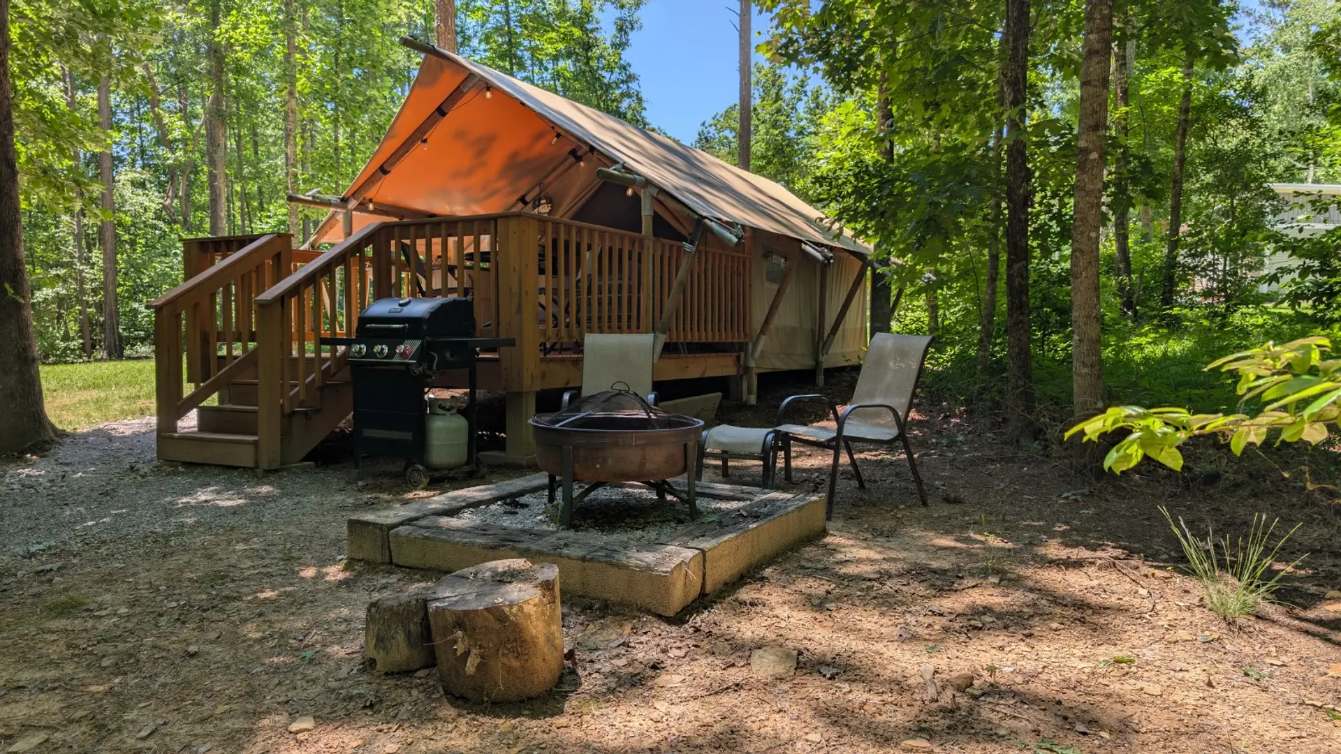 firepit-grill-deck-day-glamping-tent-the-getaway-ranger-creek
