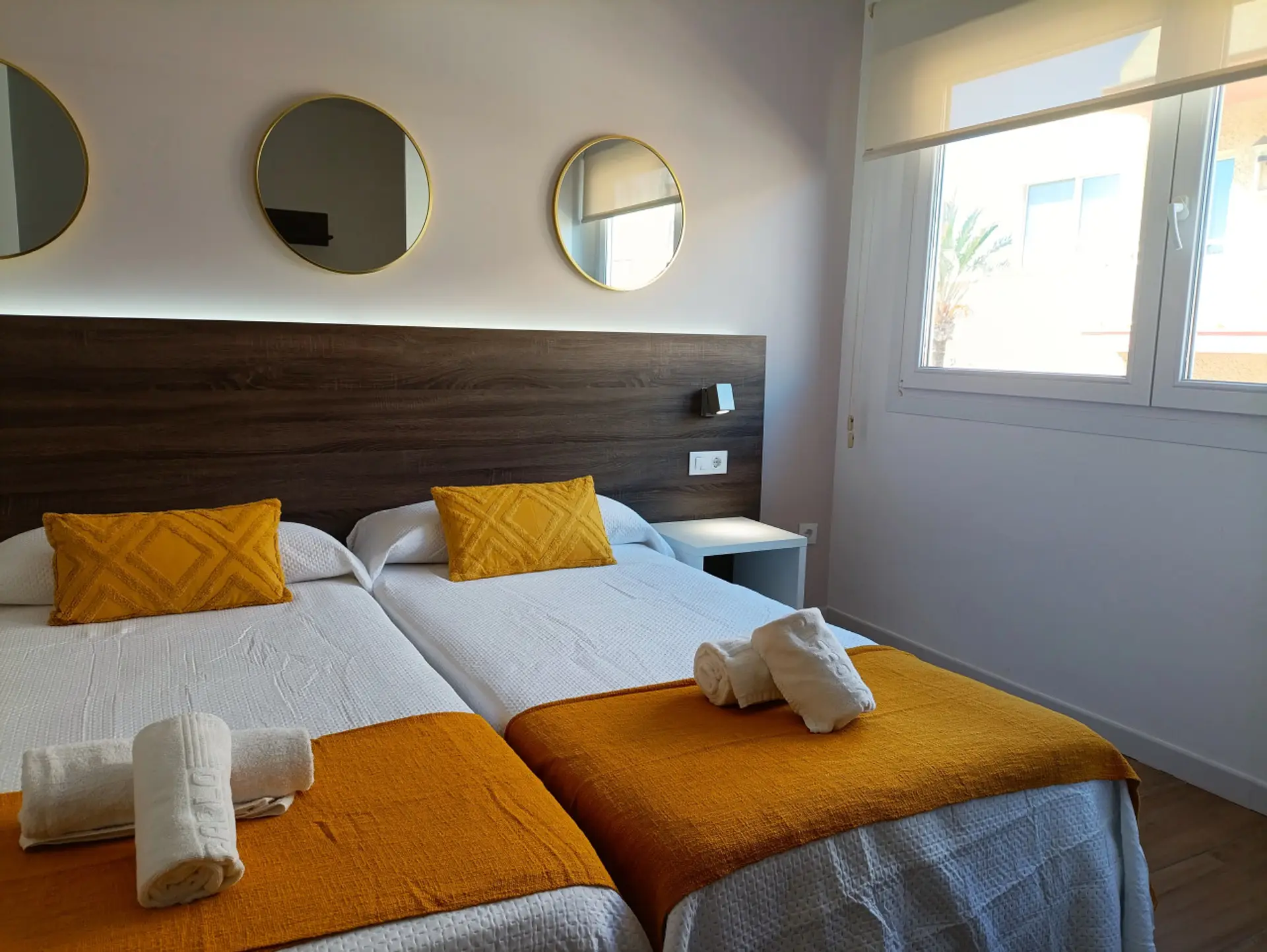 Dormitorio, cama doble