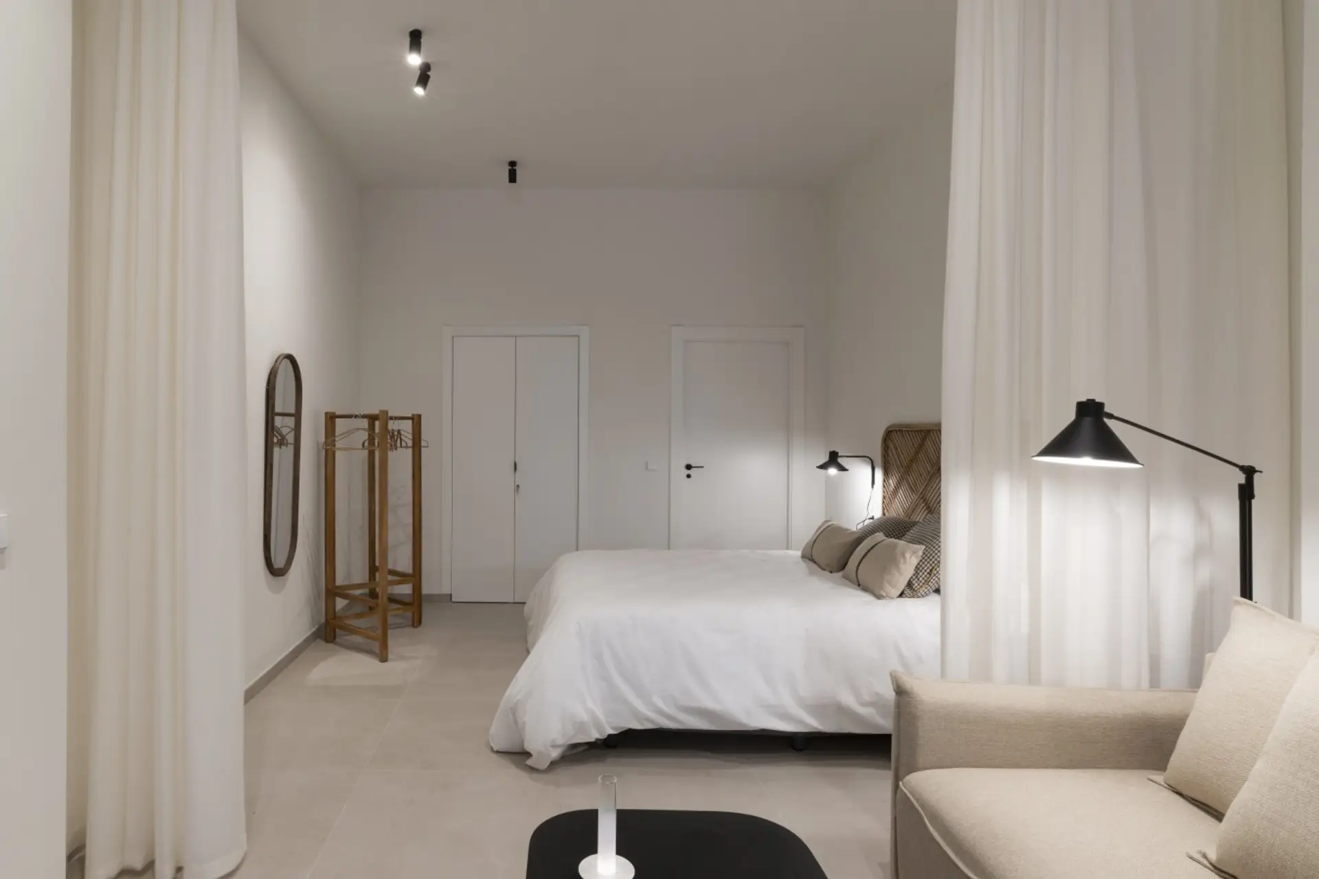 Cama doble matrimonial