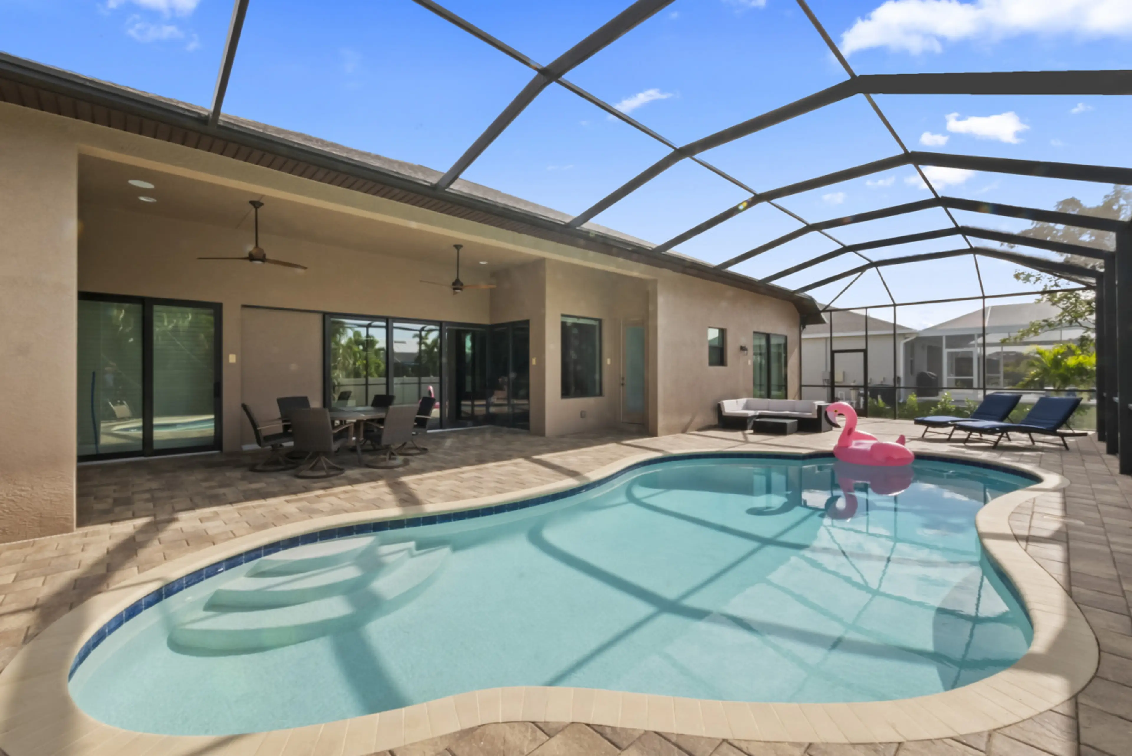 Heated pool with enclosed screen