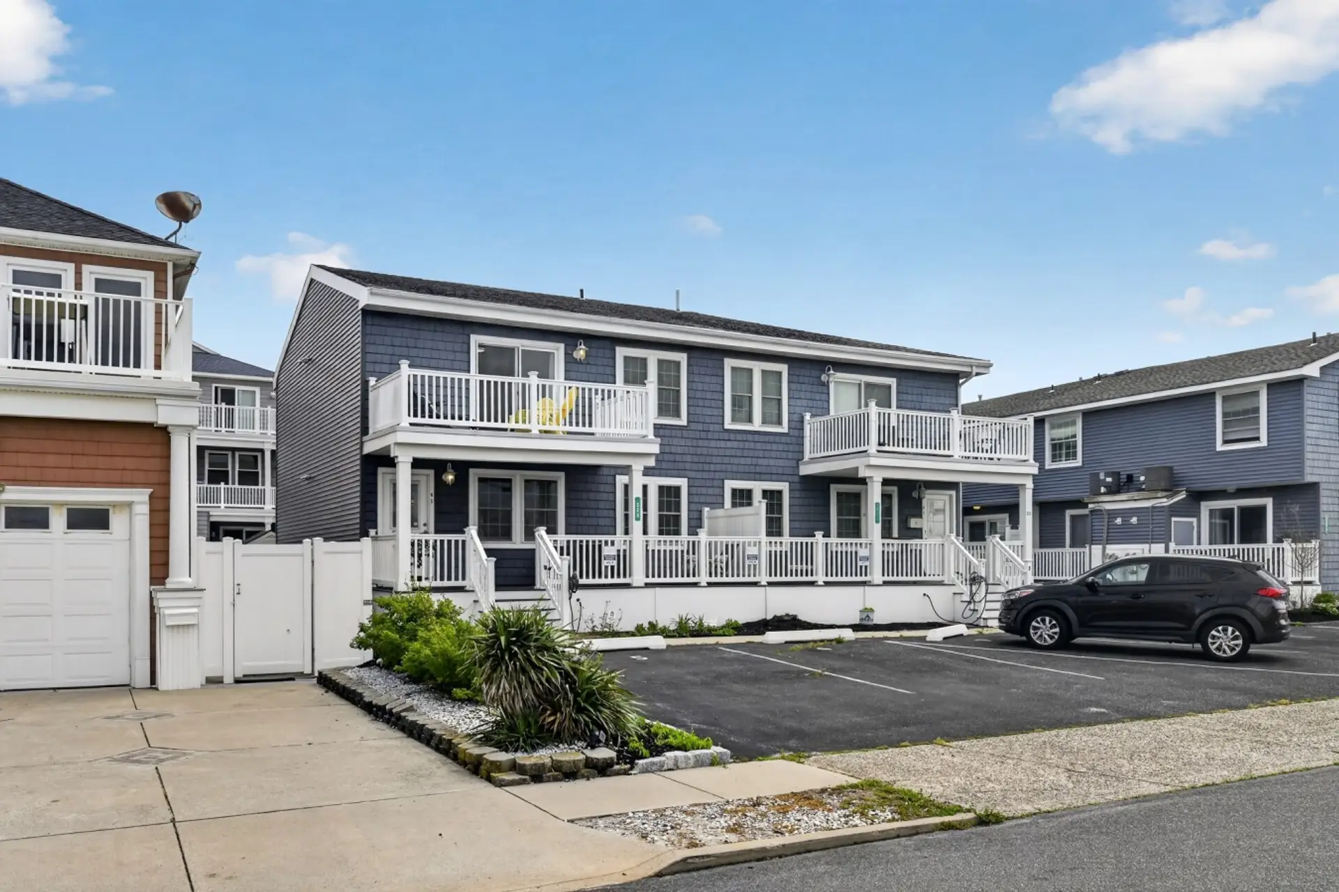 223_10th_St_N-Exterior-_022