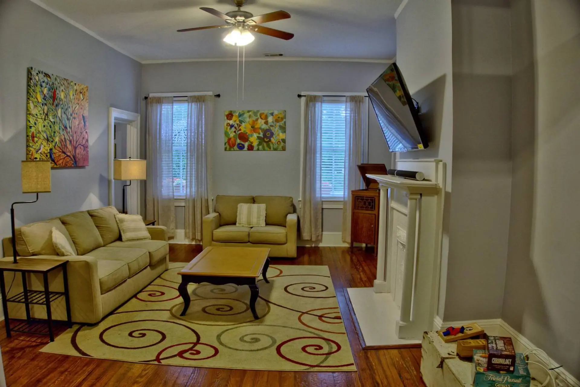 Living Room 2 (2nd floor)