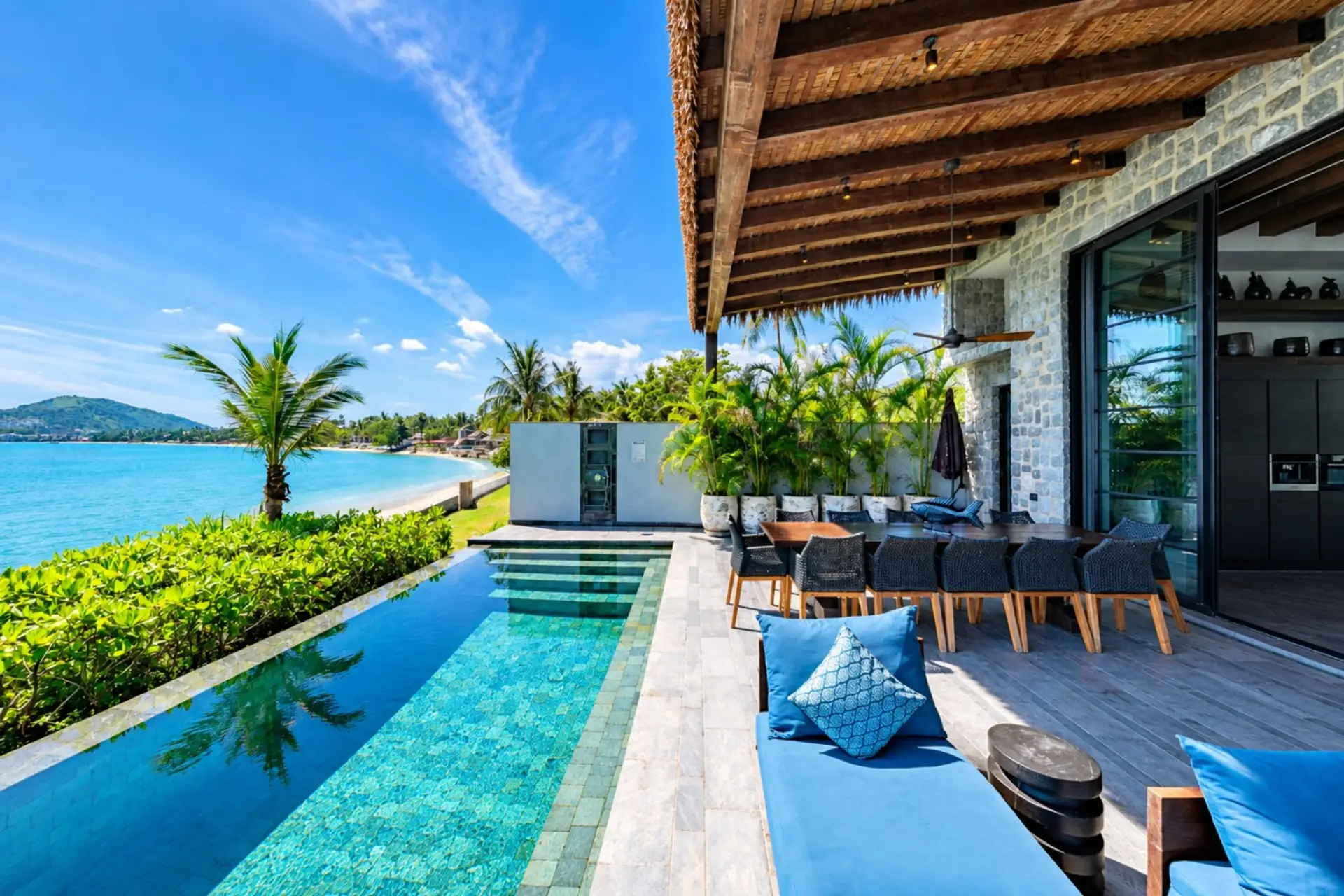 V4 Seaview 1