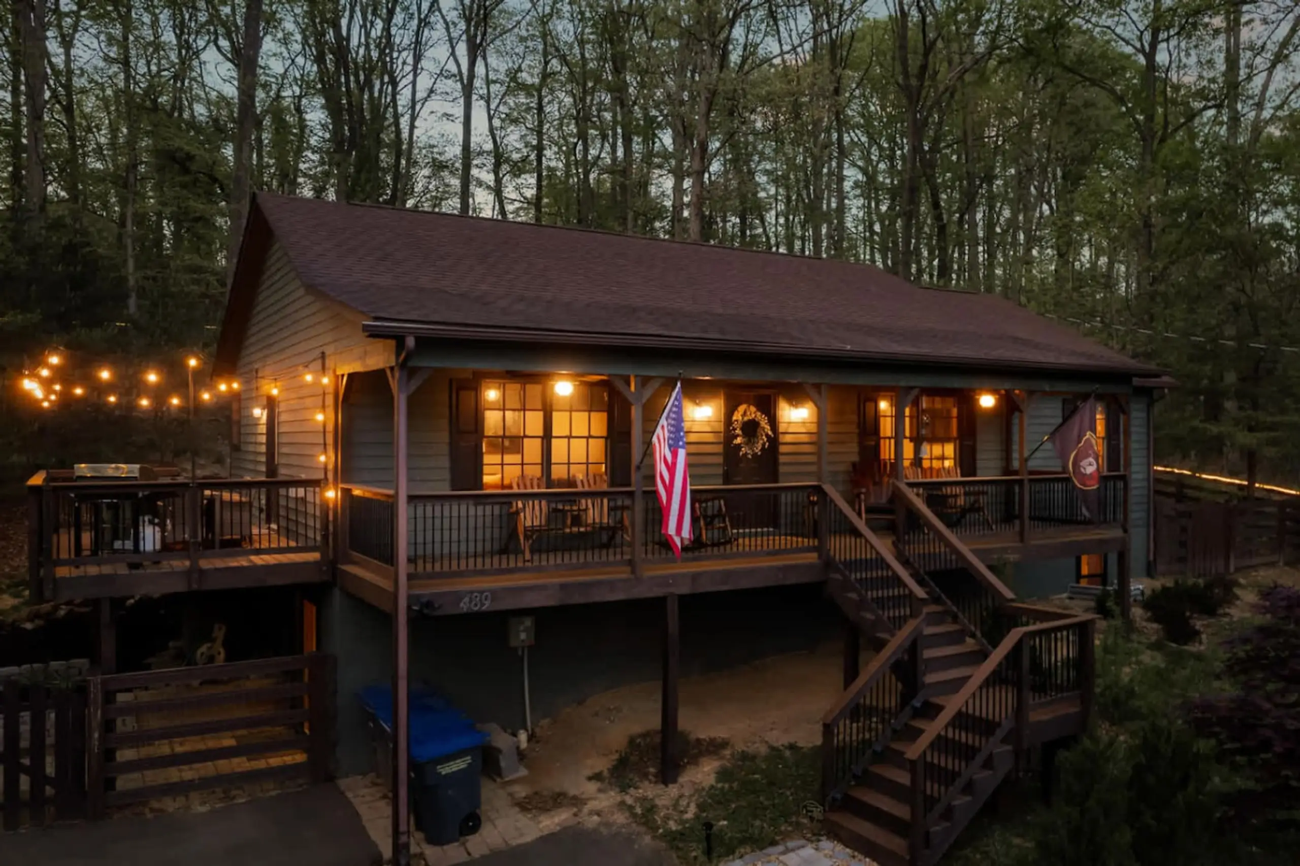 Cozy Bear Cabin exterior with deck