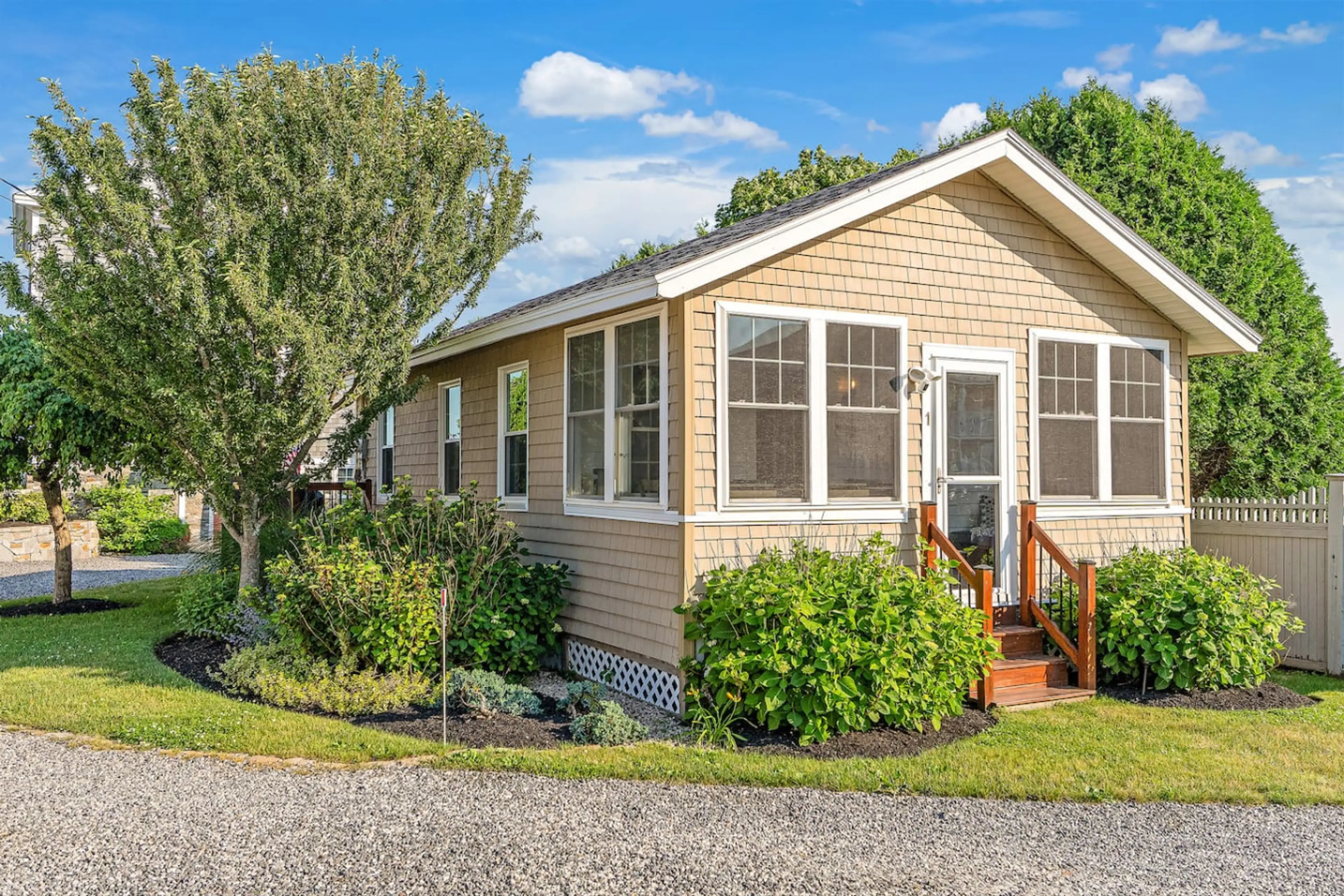Overlook Cottage- Front