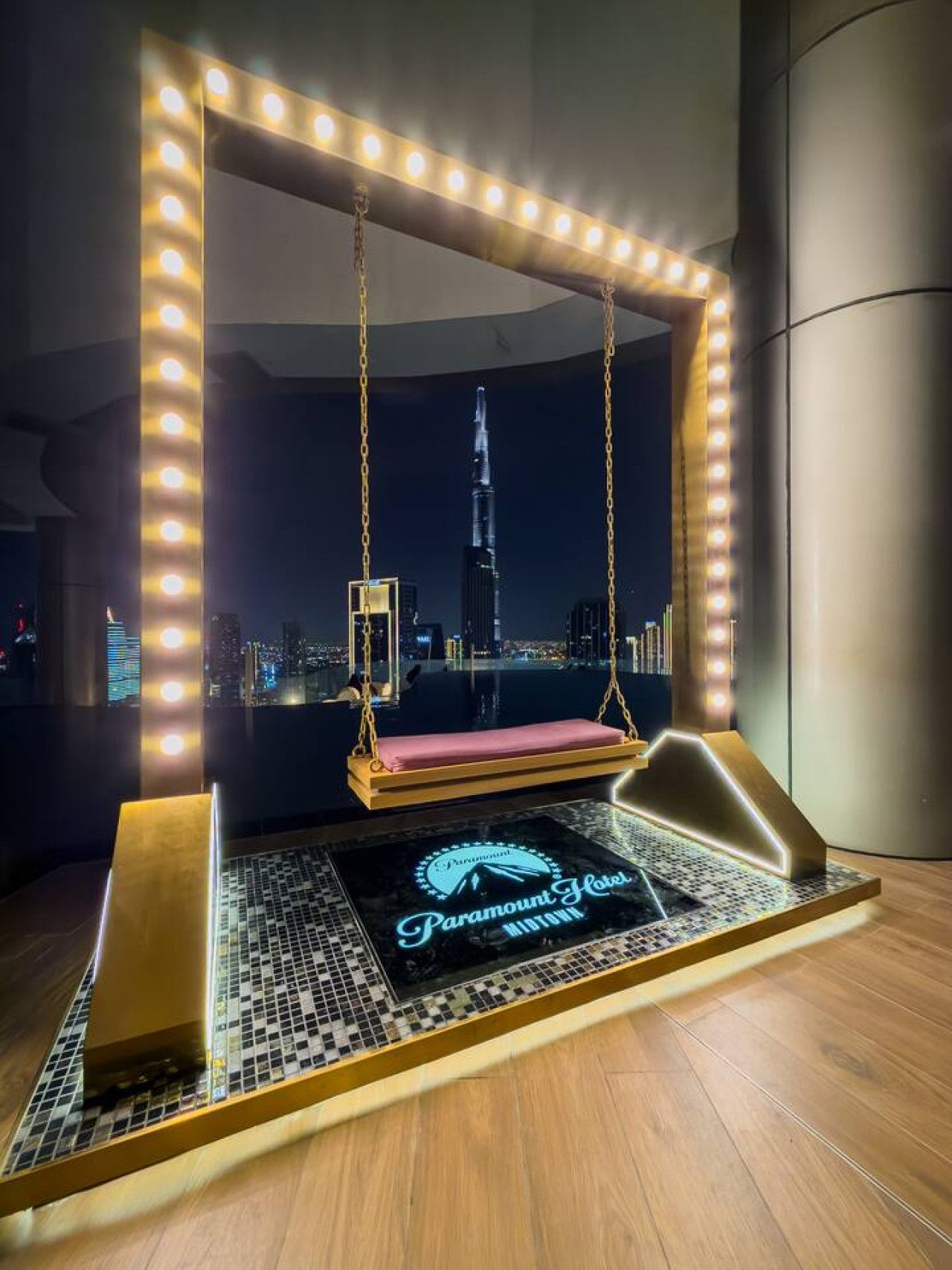 64th Floor Rooftop Dream: Burj Khalifa View Pool